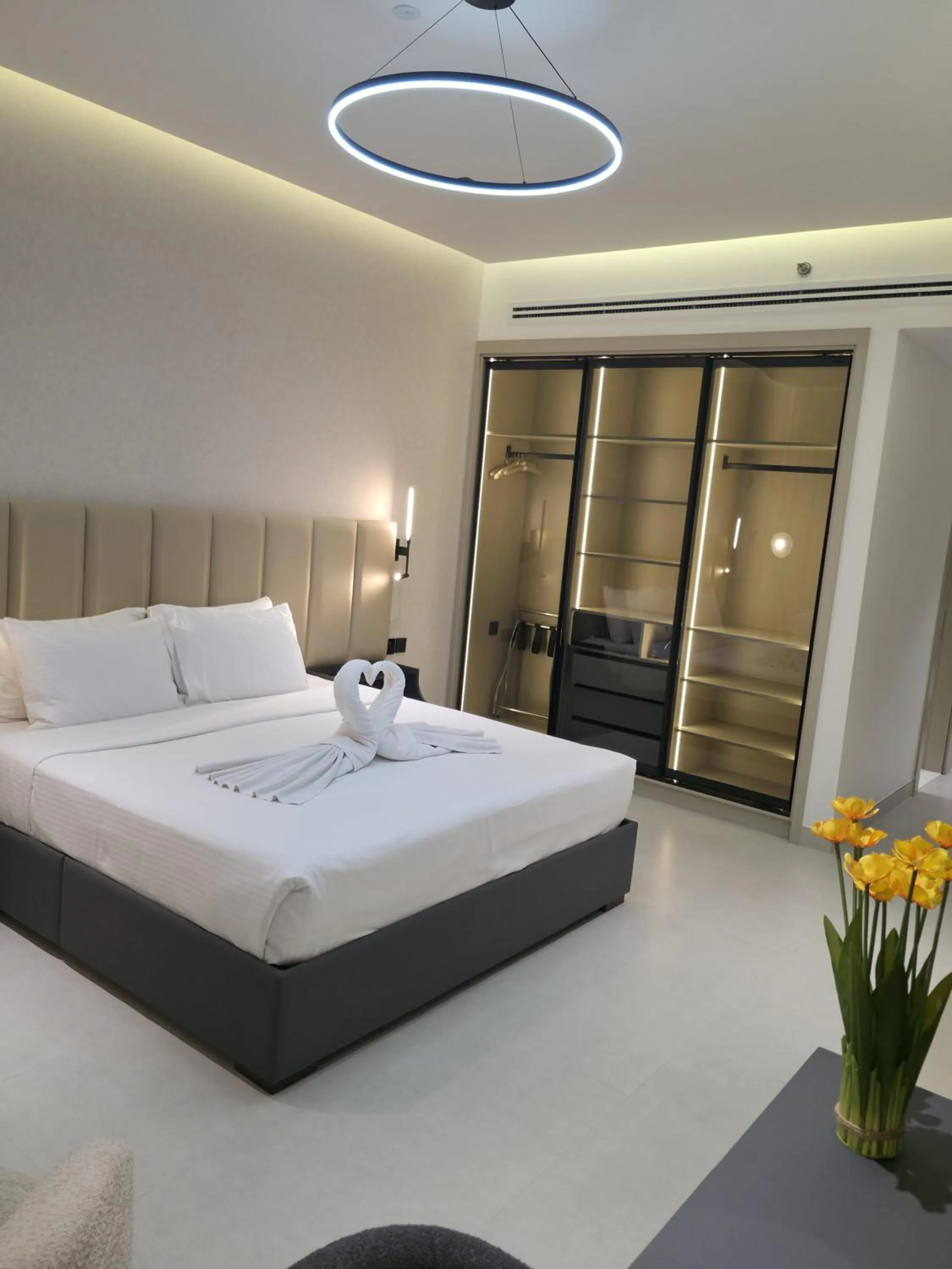 Bedroom, Bed in Copthorne Hotel Sharjah