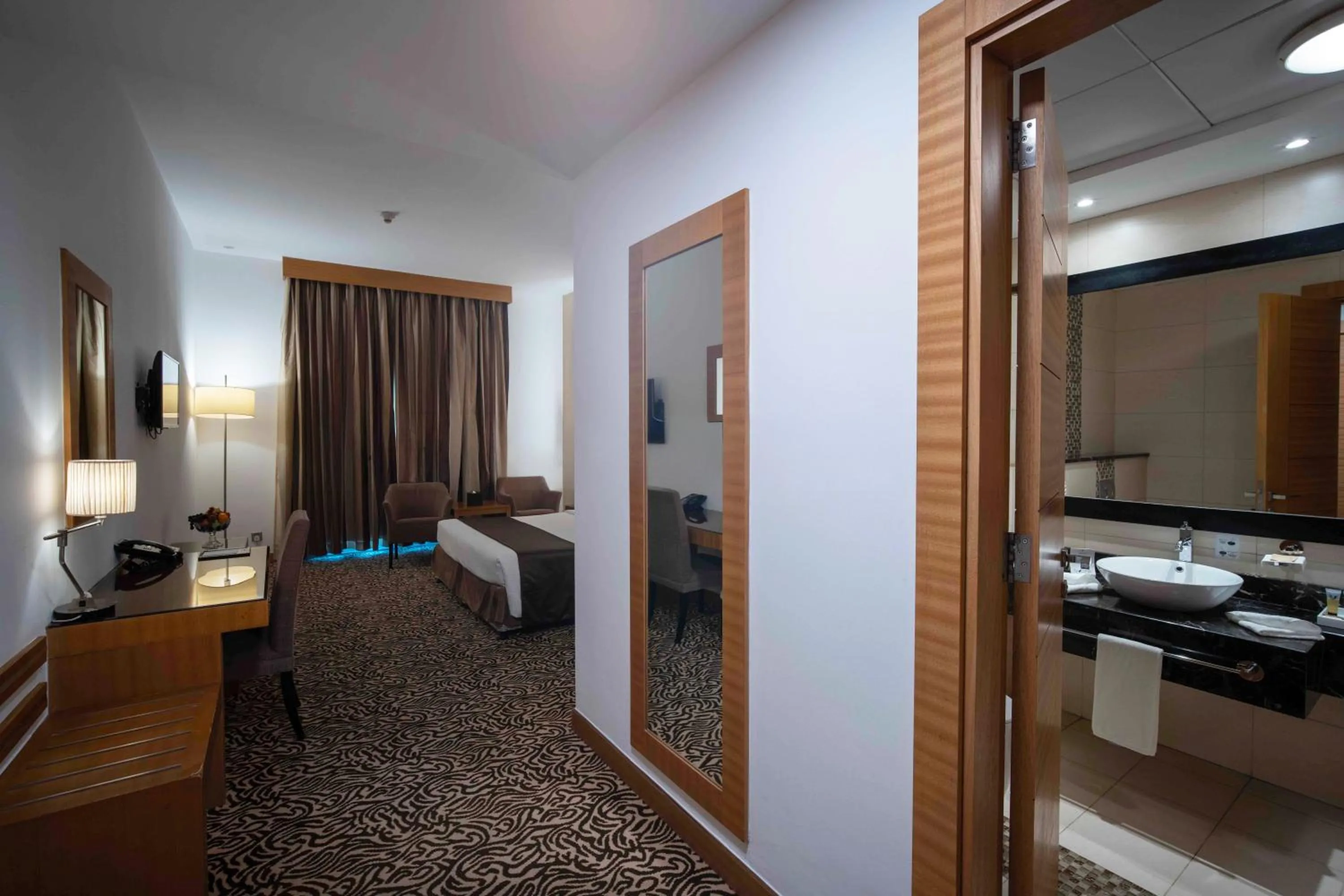 Bed in Copthorne Hotel Sharjah