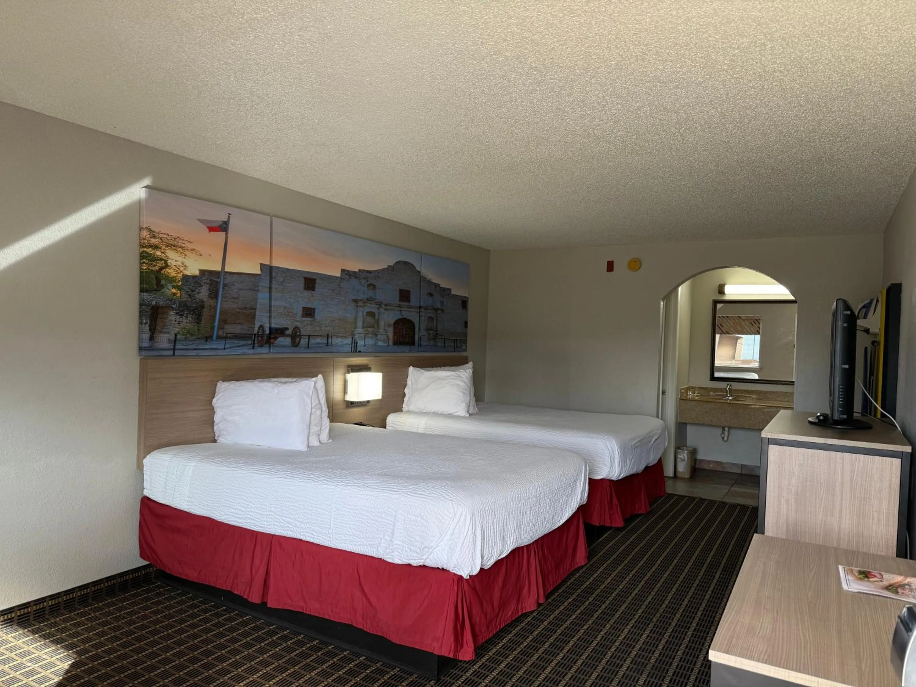 Photo of the whole room, Bed in Days Inn by Wyndham San Antonio Interstate Hwy 35 North