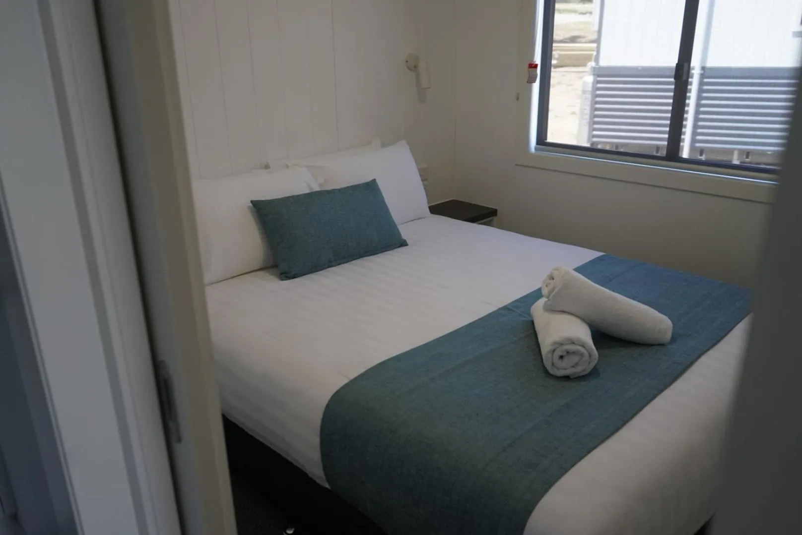 Bedroom, Bed in Lake Hume Holiday Park