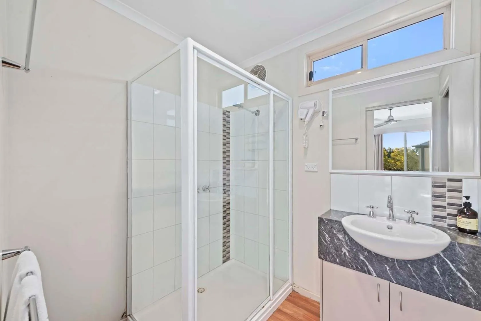 Toilet in Lake Hume Holiday Park