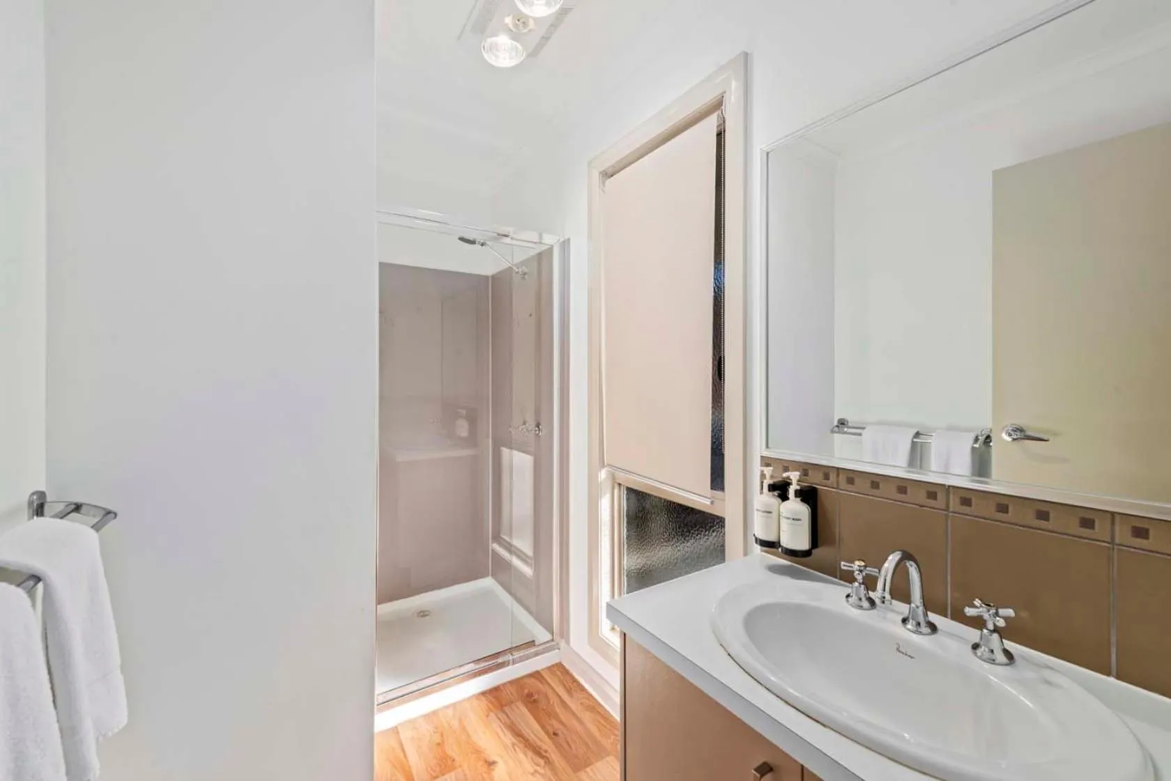 Shower in Lake Hume Holiday Park