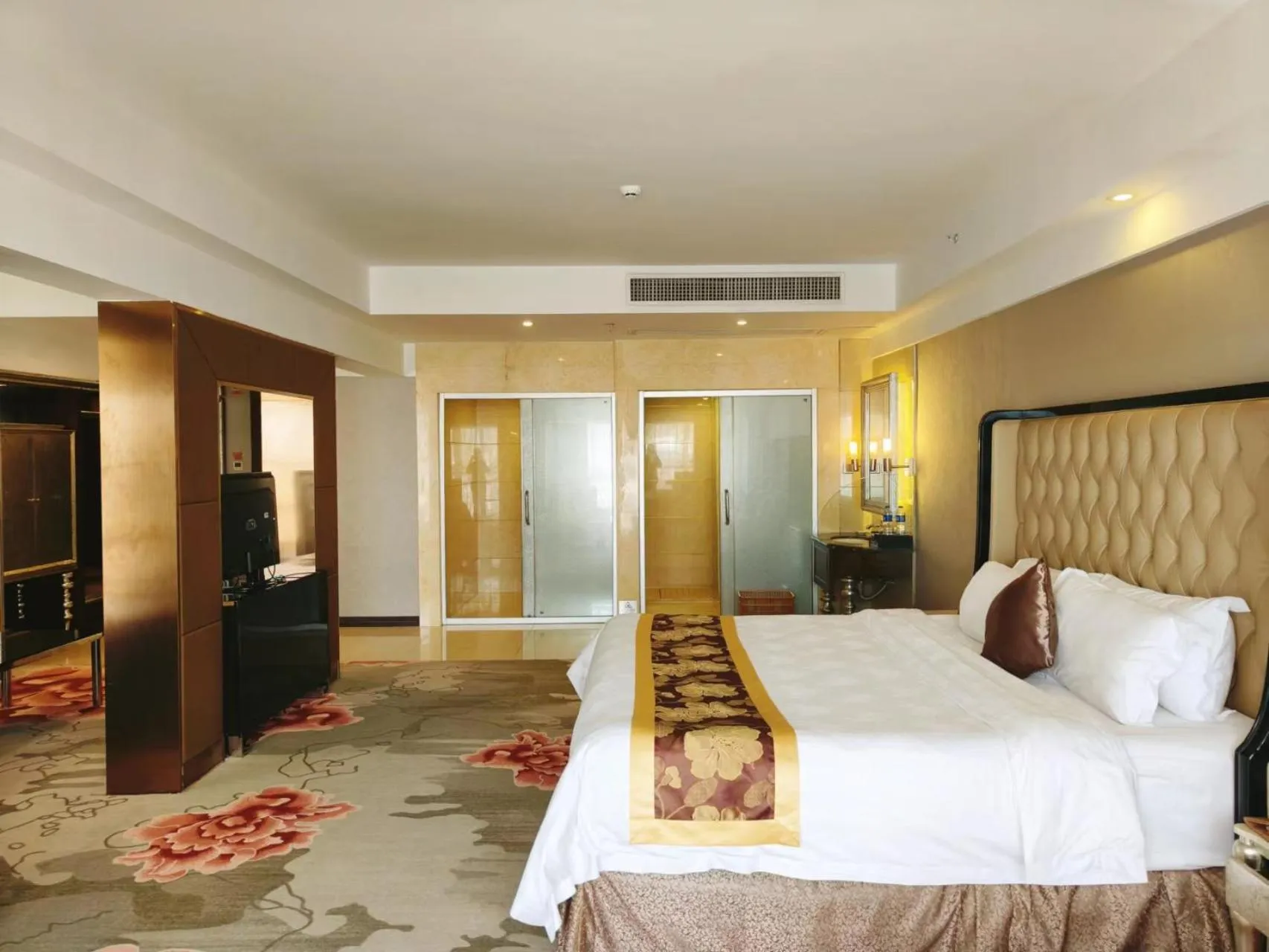 Bed in 广州克莱顿酒店 Clayton Hotel Pazhou Exhibition Center