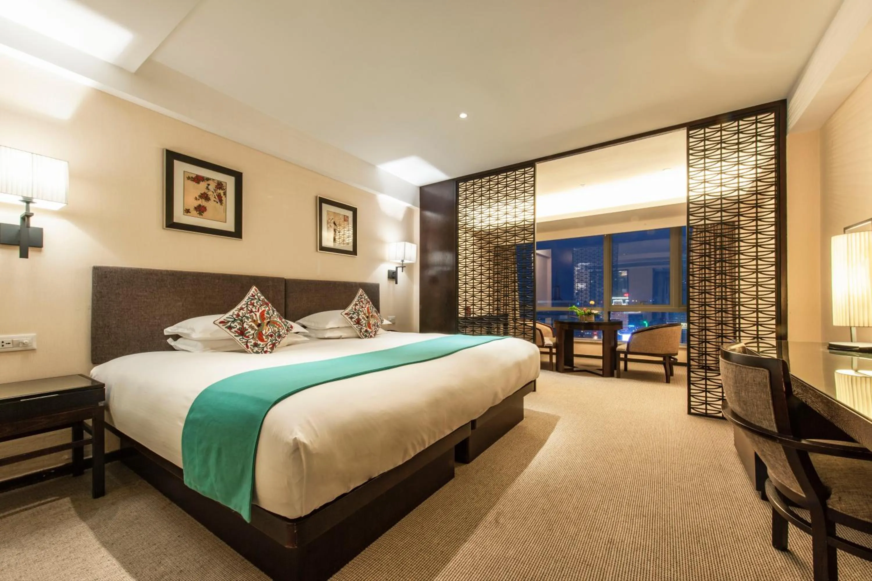 Seating area, Bed in SSAW Boutique Hotel Hefei Intime Centre