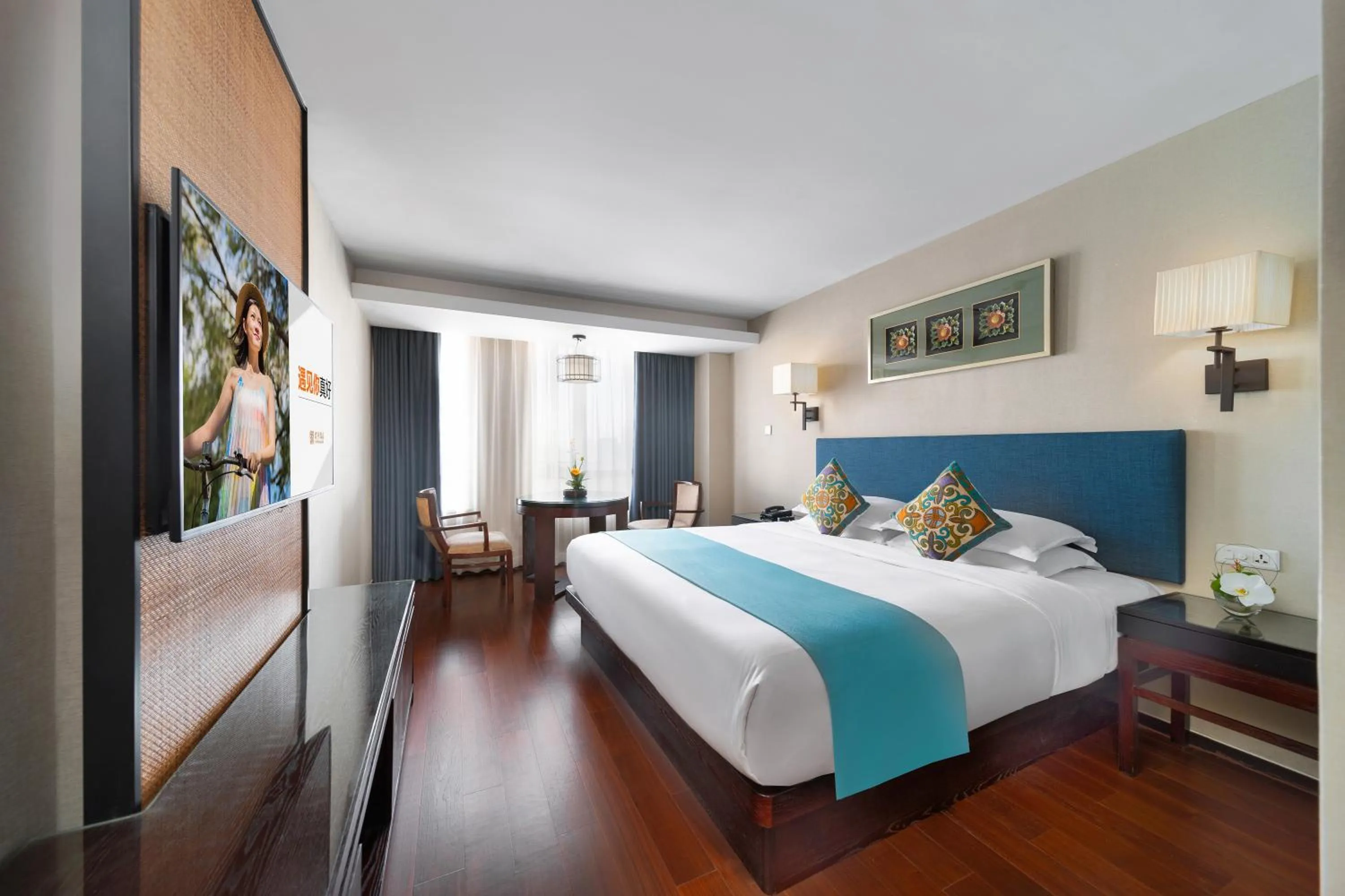 Photo of the whole room, Bed in SSAW Boutique Hotel Hefei Intime Centre