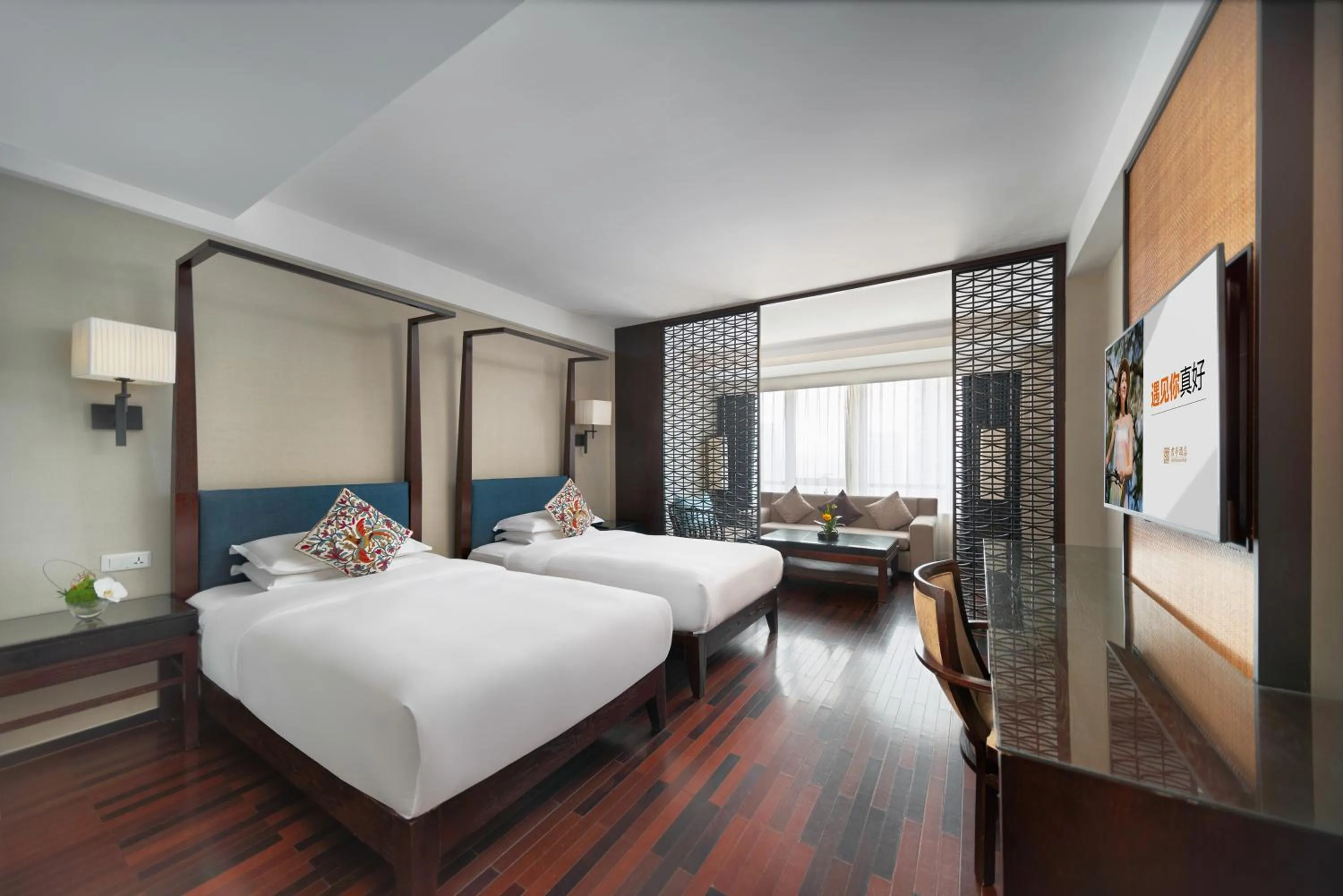 Photo of the whole room, Bed in SSAW Boutique Hotel Hefei Intime Centre