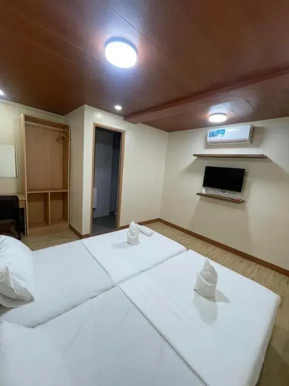 Economy Double or Twin Room - single occupancy in Constrell Pension House Economy Double or Twin Room - single occupancy in Constrell Pension House