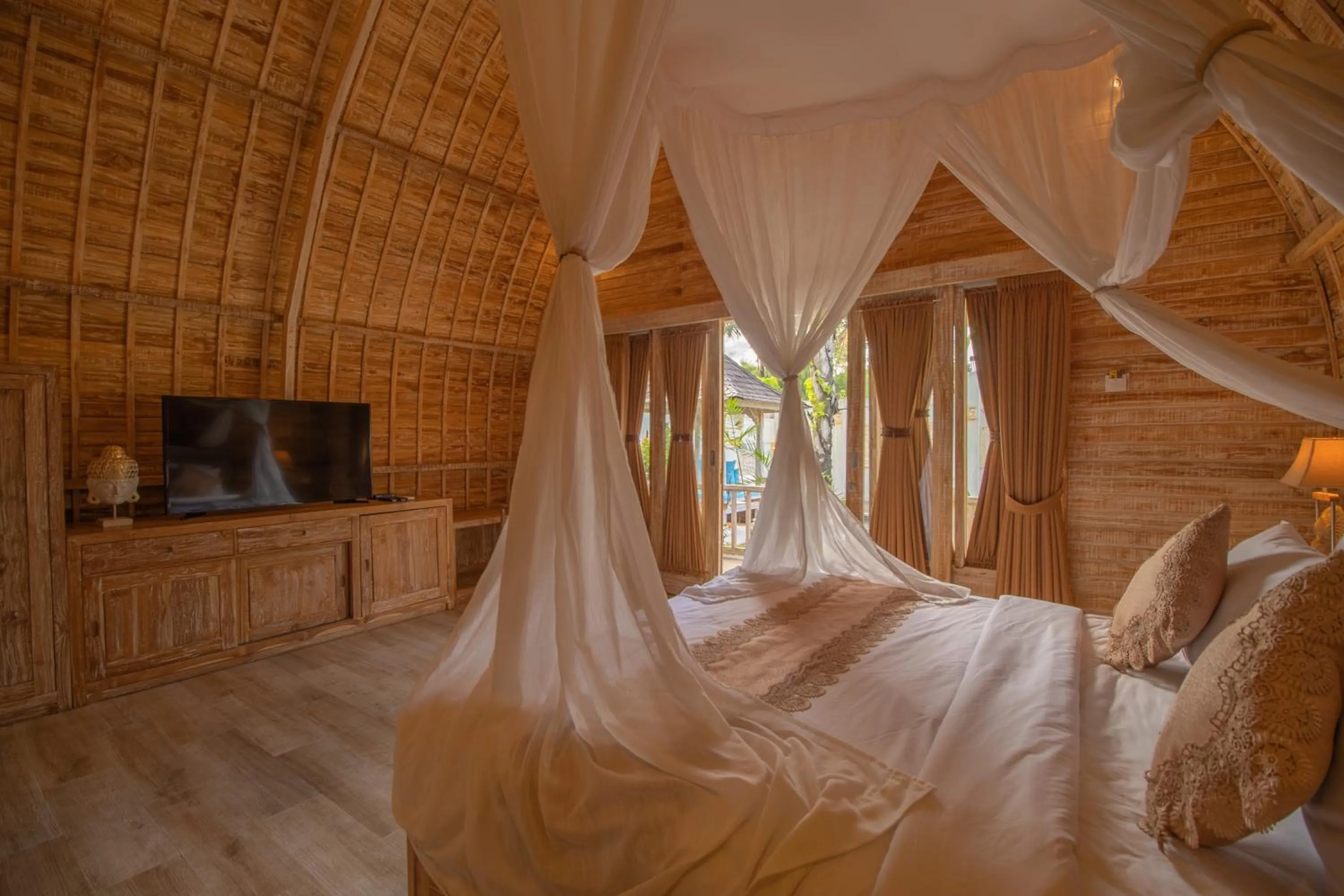 TV and multimedia, Bed in Wana Shanti Villa