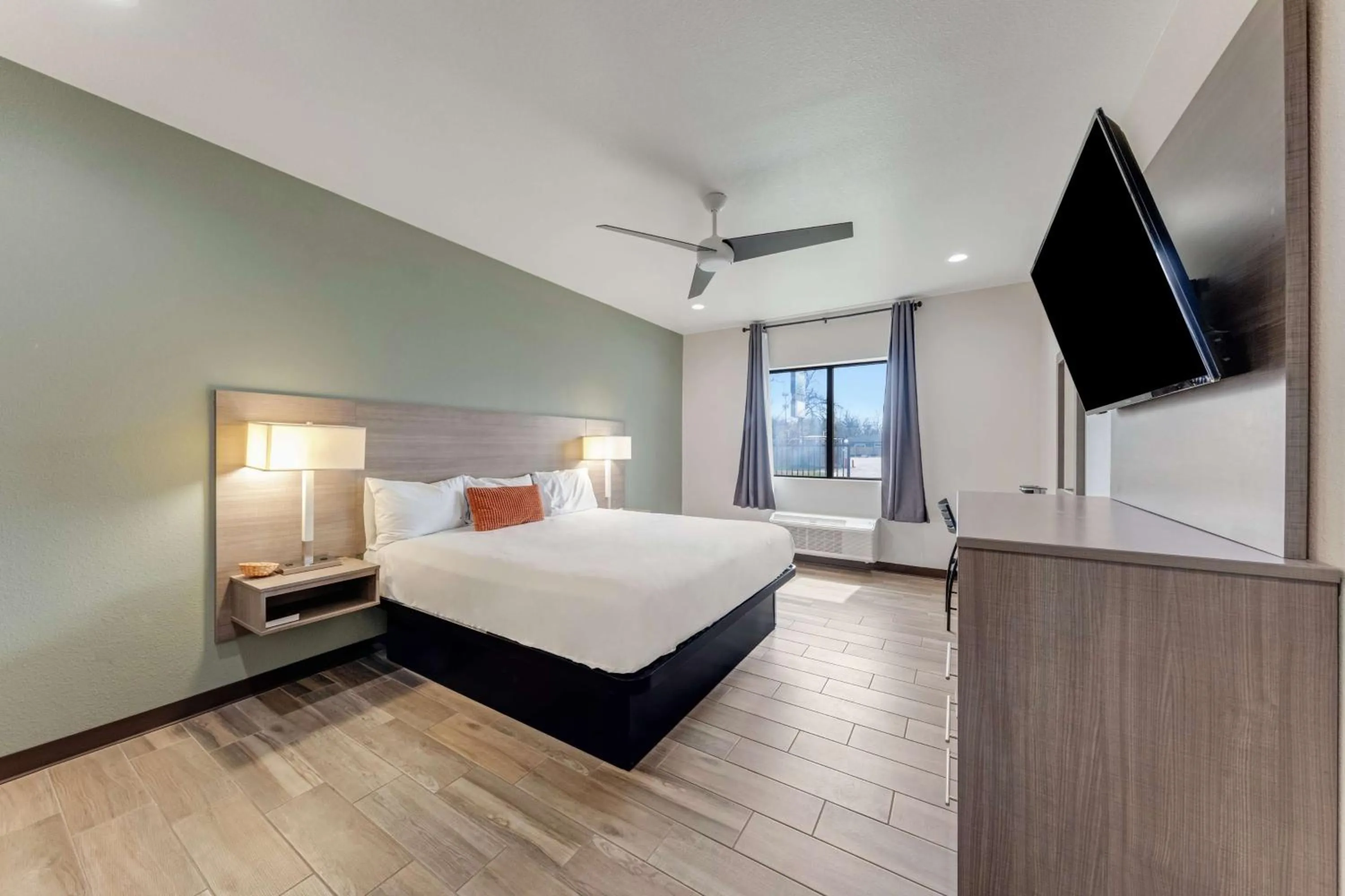 Bedroom, Bed in Americas Best Value Inn San Antonio Downtown Riverwalk