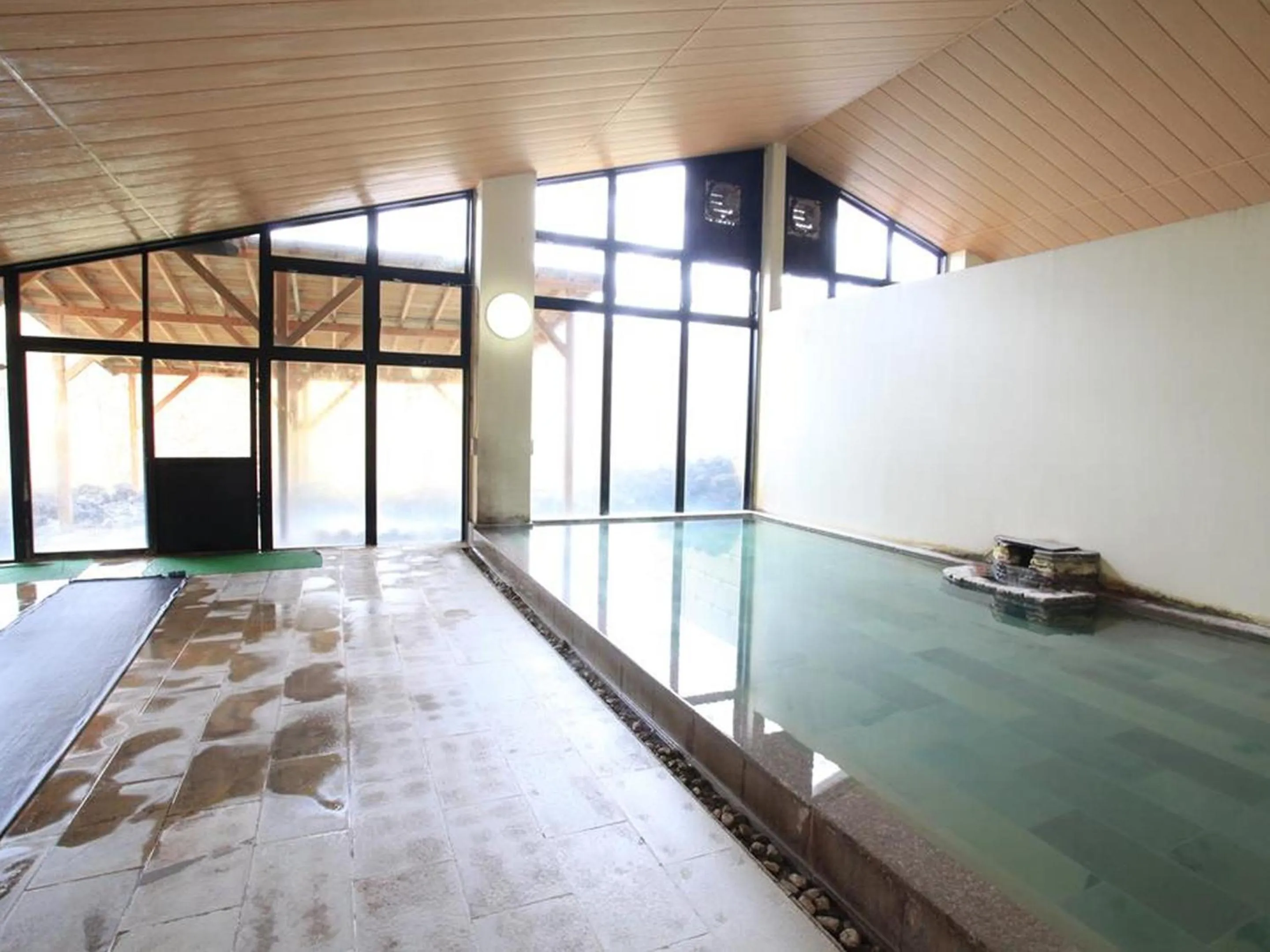 Hot Spring Bath in Hotel New Koyo