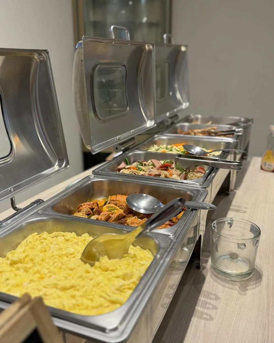 Buffet breakfast in Hotel Britania Crystal Collection