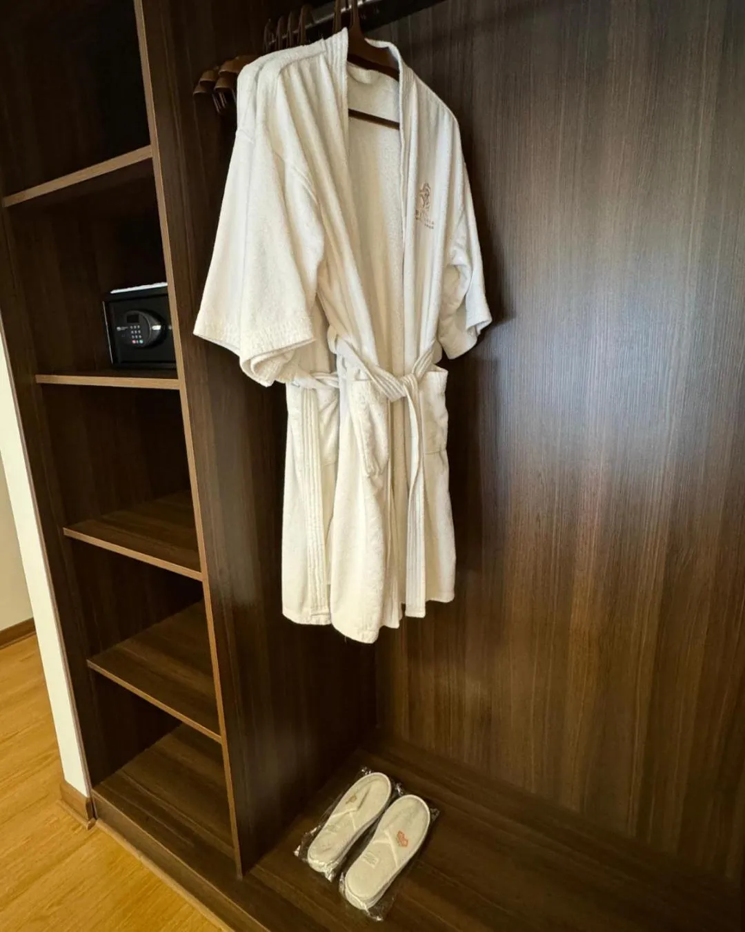 safe in Hotel Britania Crystal Collection