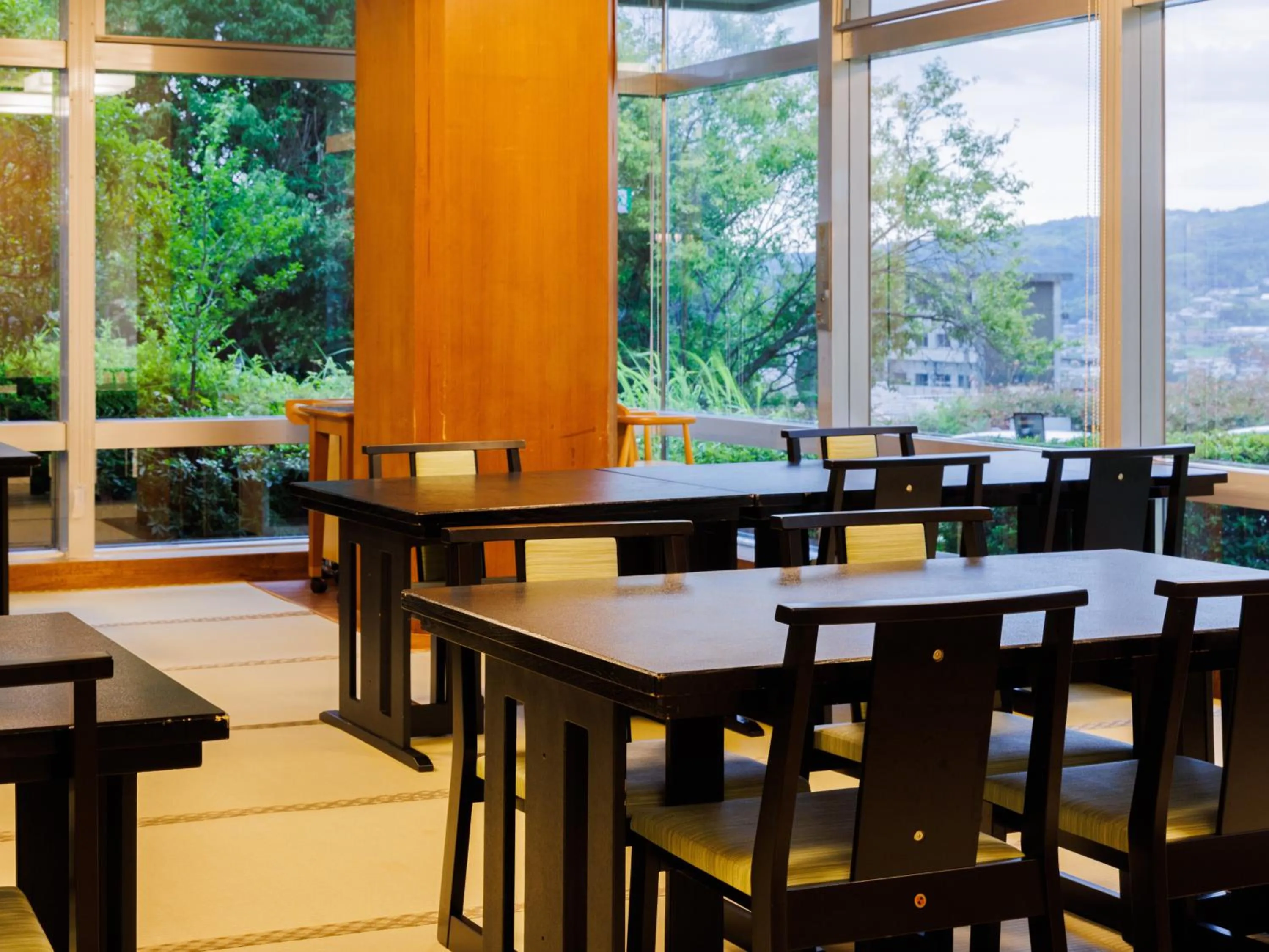 Restaurant/places to eat in KAMENOI HOTEL Yamato Heguri