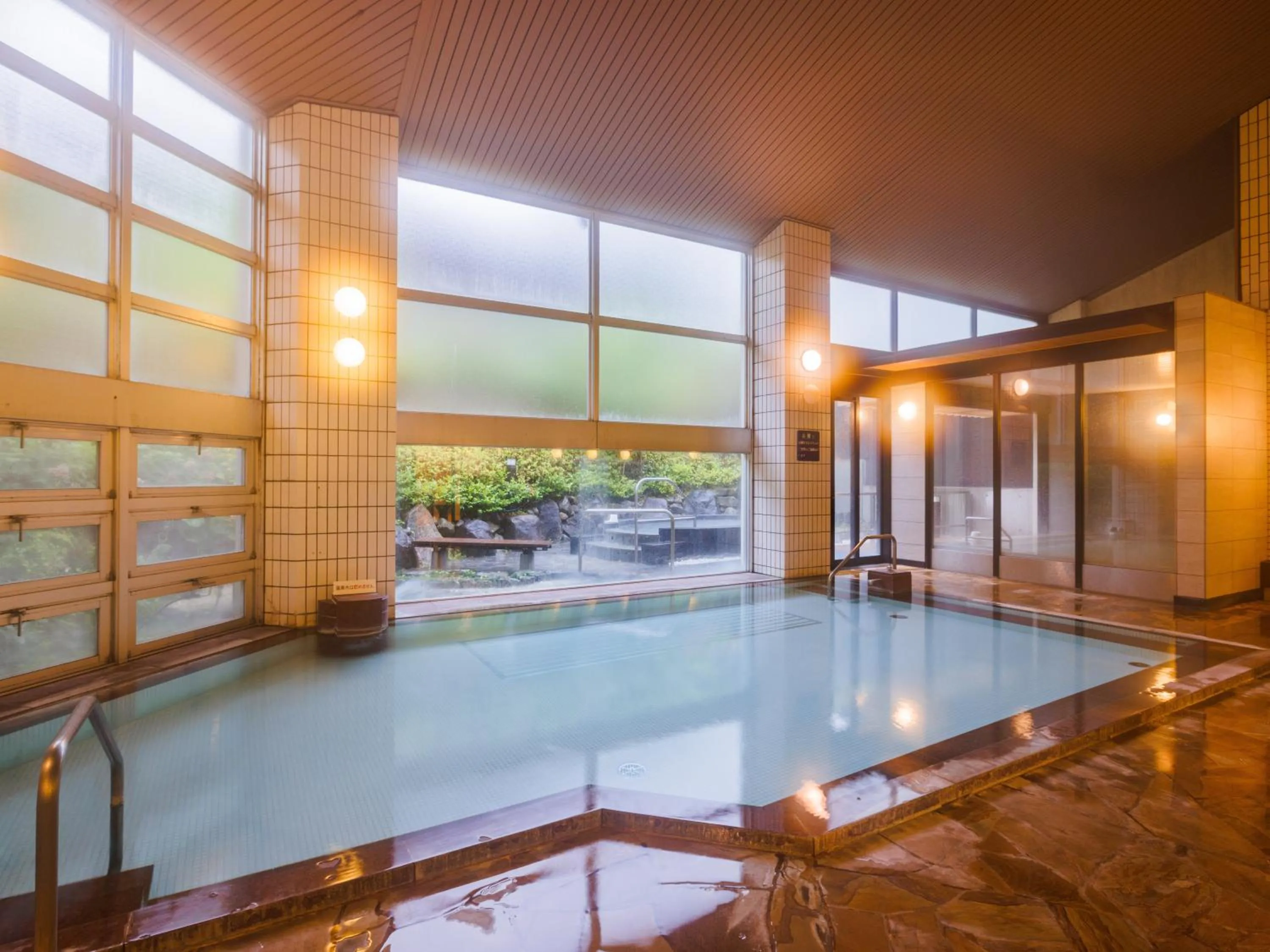 Hot Spring Bath in KAMENOI HOTEL Yamato Heguri