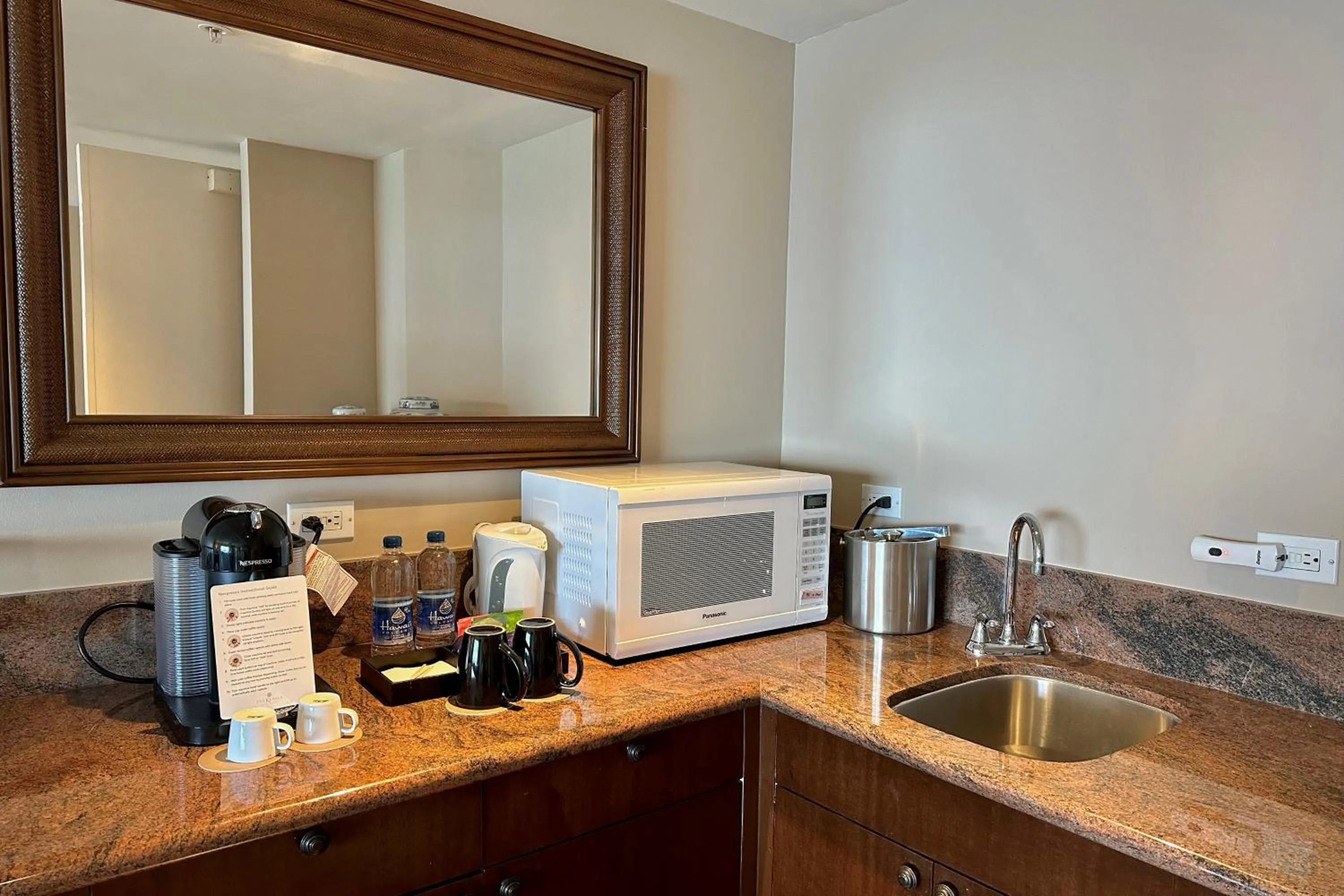 Kitchen or kitchenette in The Kahala Hotel and Resort