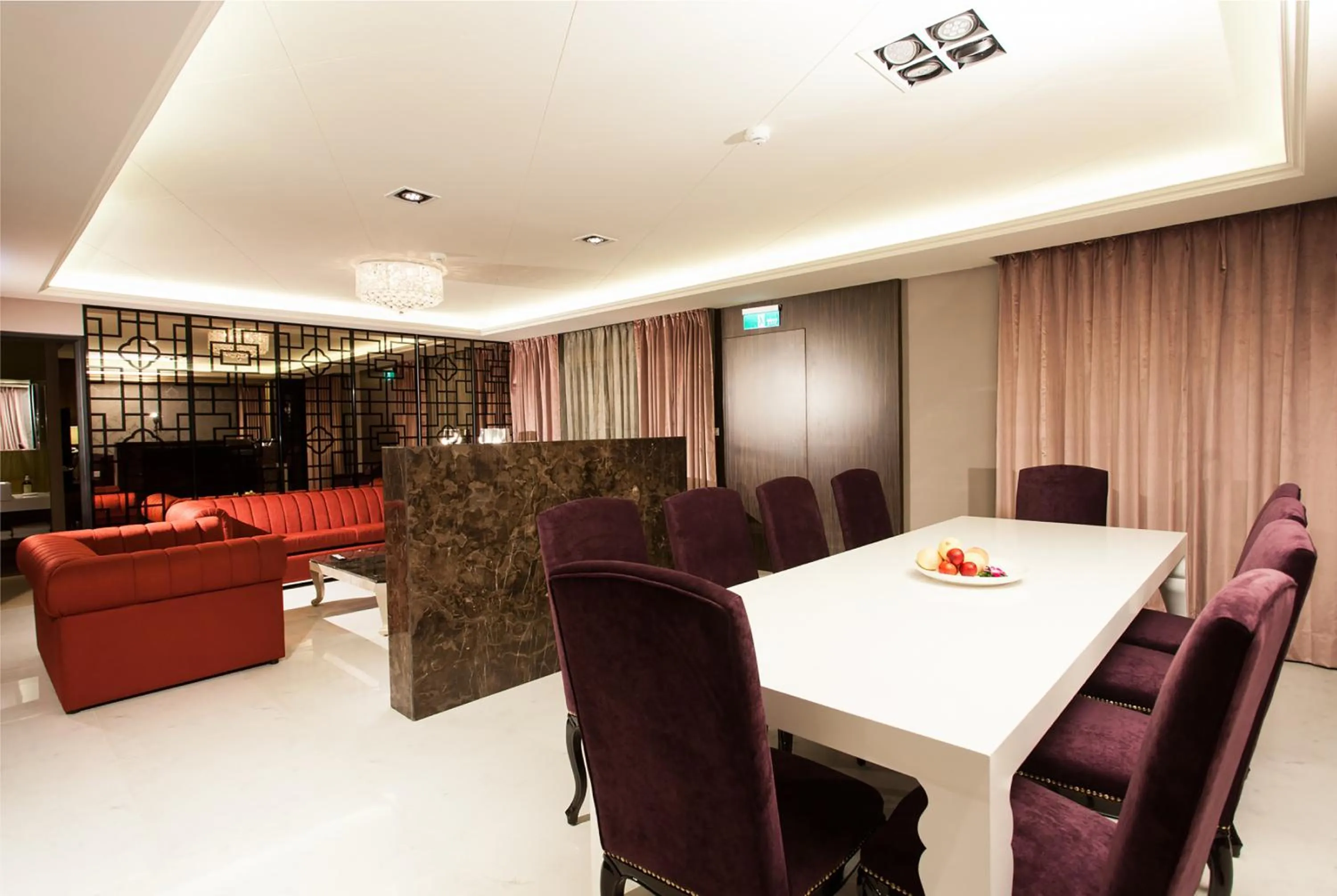Living room in Ramada Encore By Wyndham Hualien
