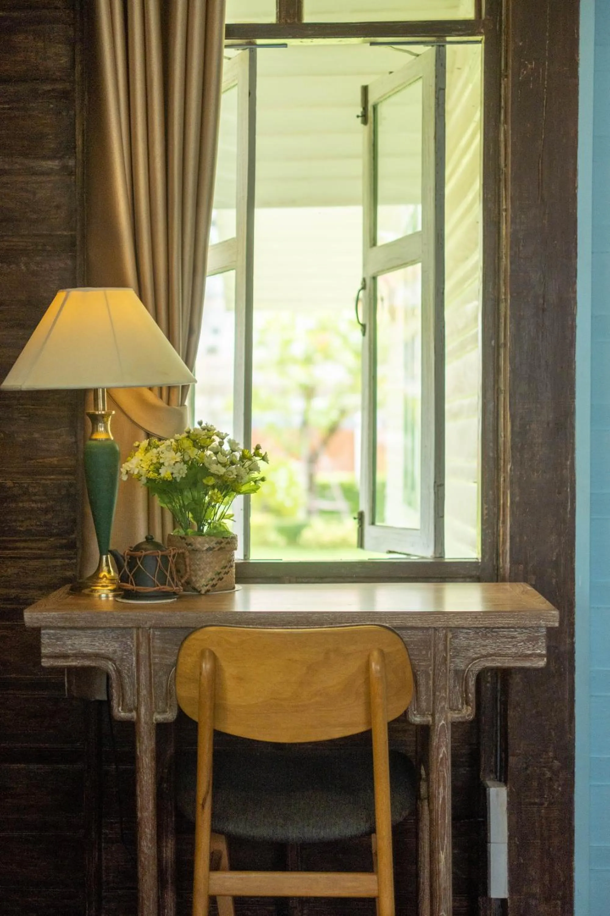 Decorative detail in Baan Suan Krung Kao