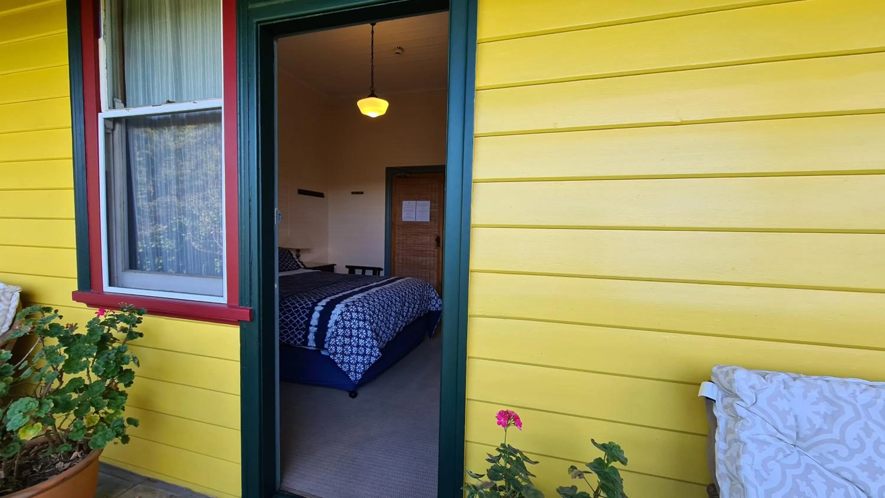 Decorative detail in No14 Lovel St