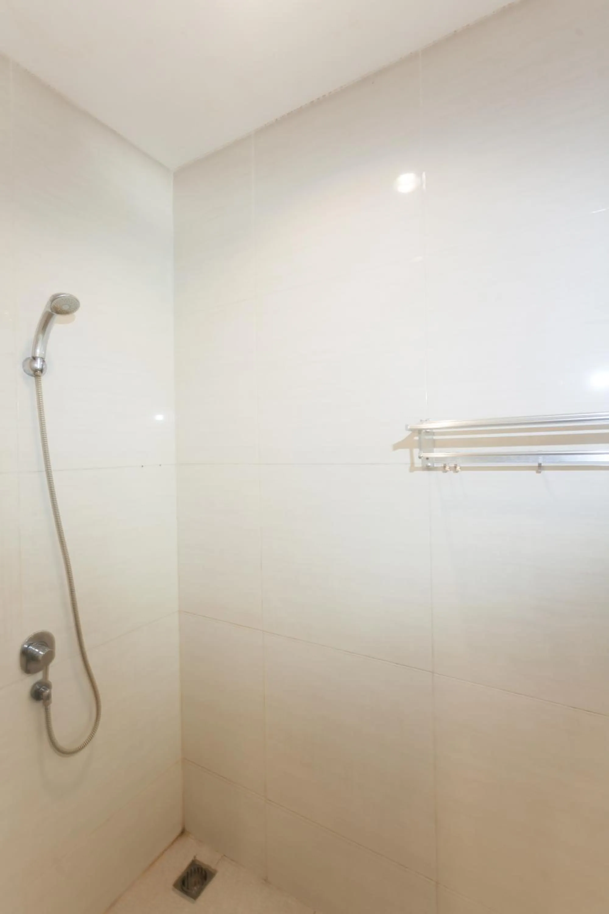 Shower in Anindya Sanur