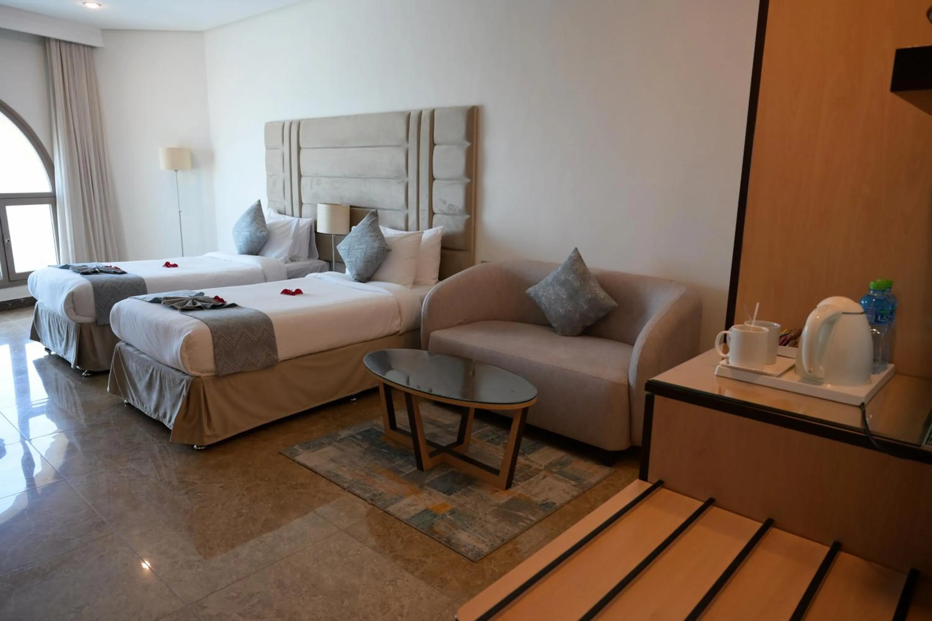 Bed in Best Western Plus Mahboula