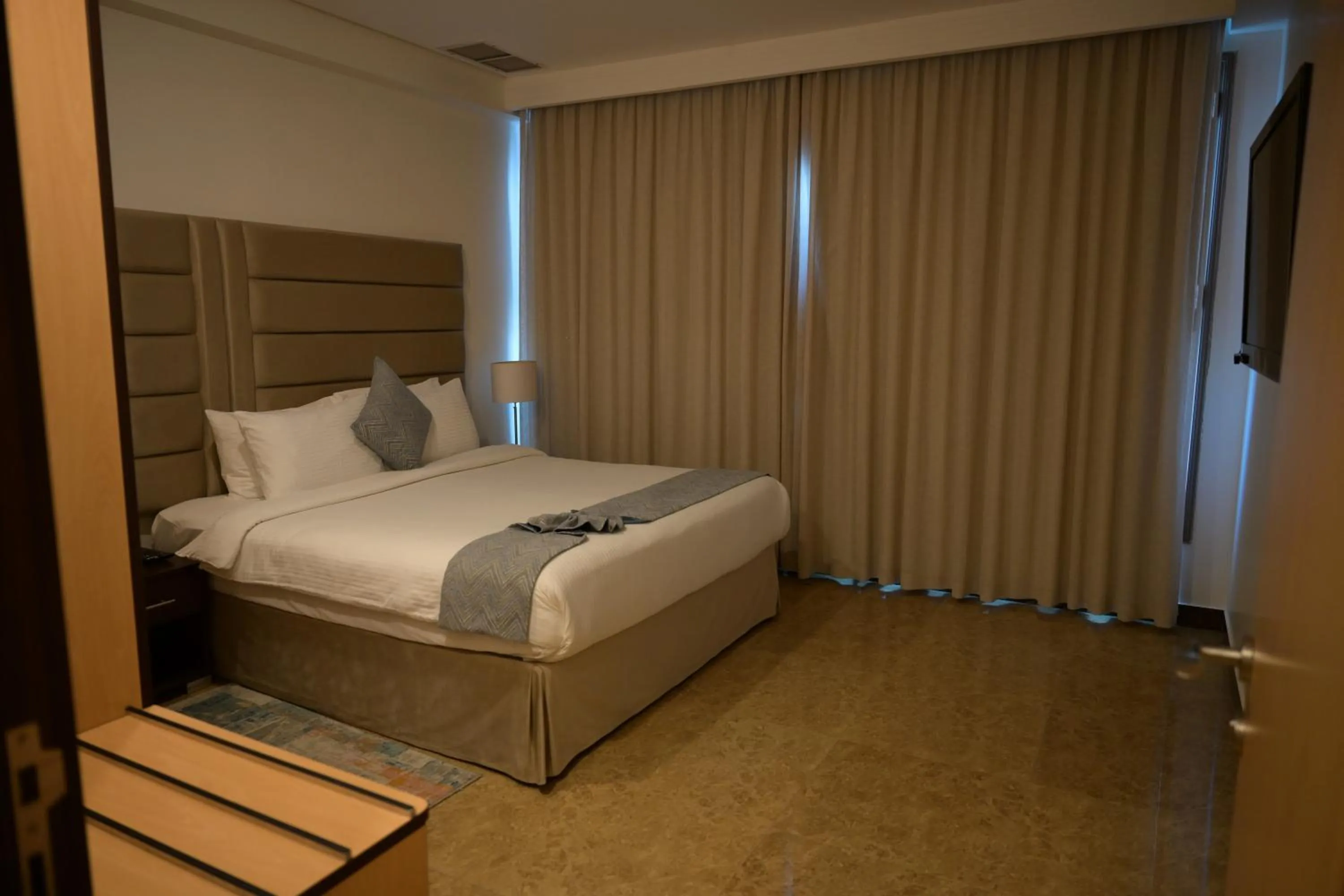 Bed in Best Western Plus Mahboula