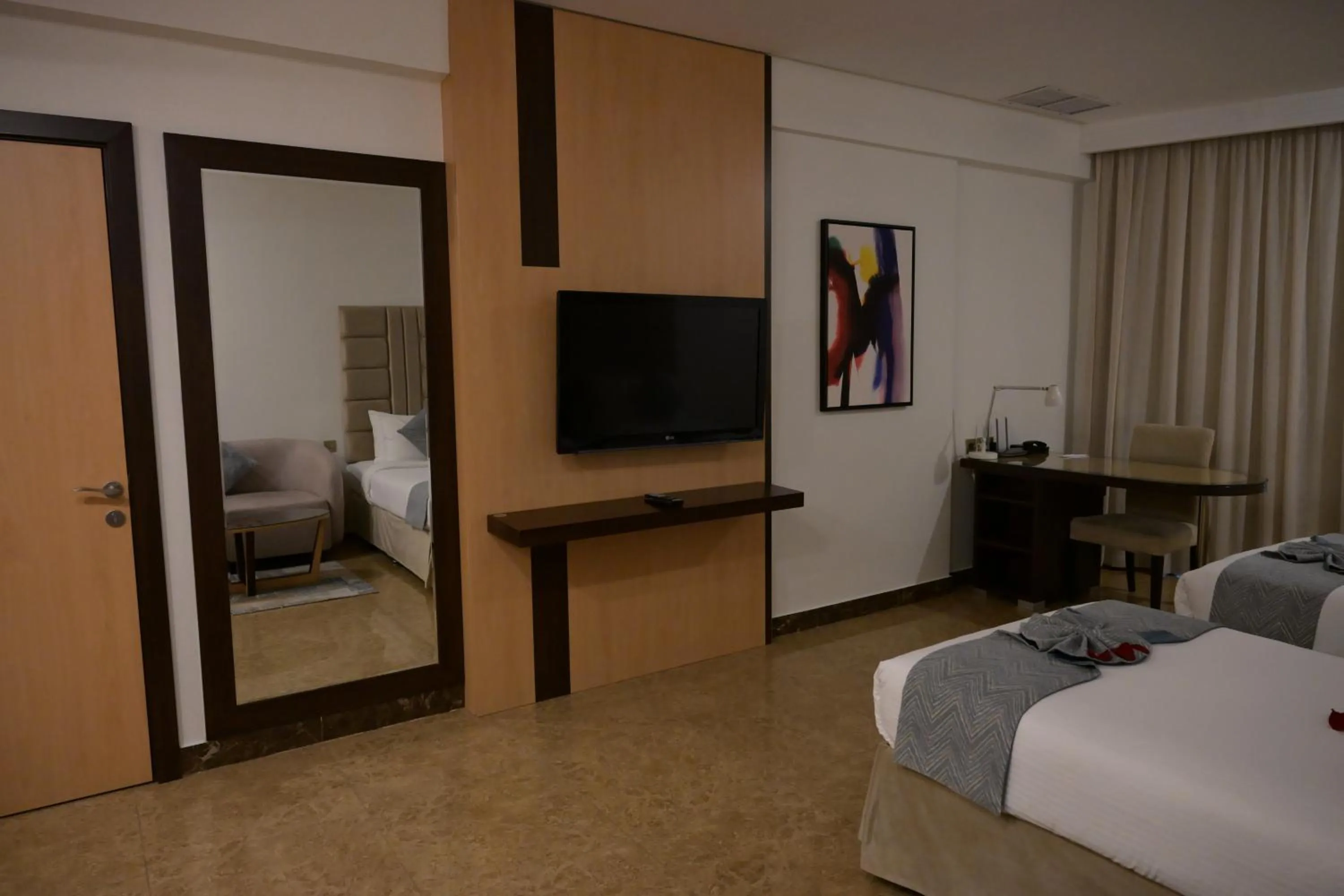 Bed in Best Western Plus Mahboula