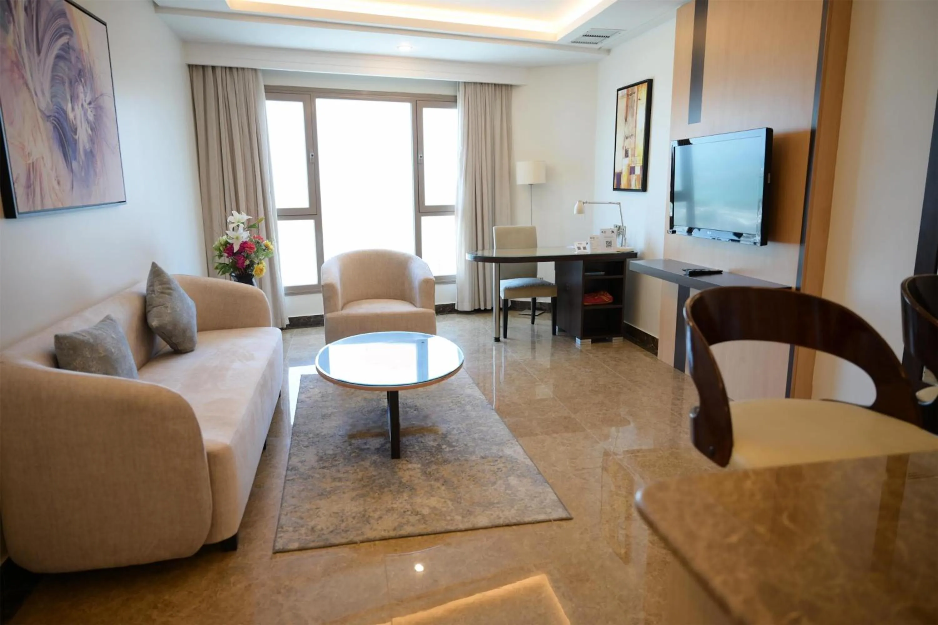 Kitchen or kitchenette in Best Western Plus Mahboula