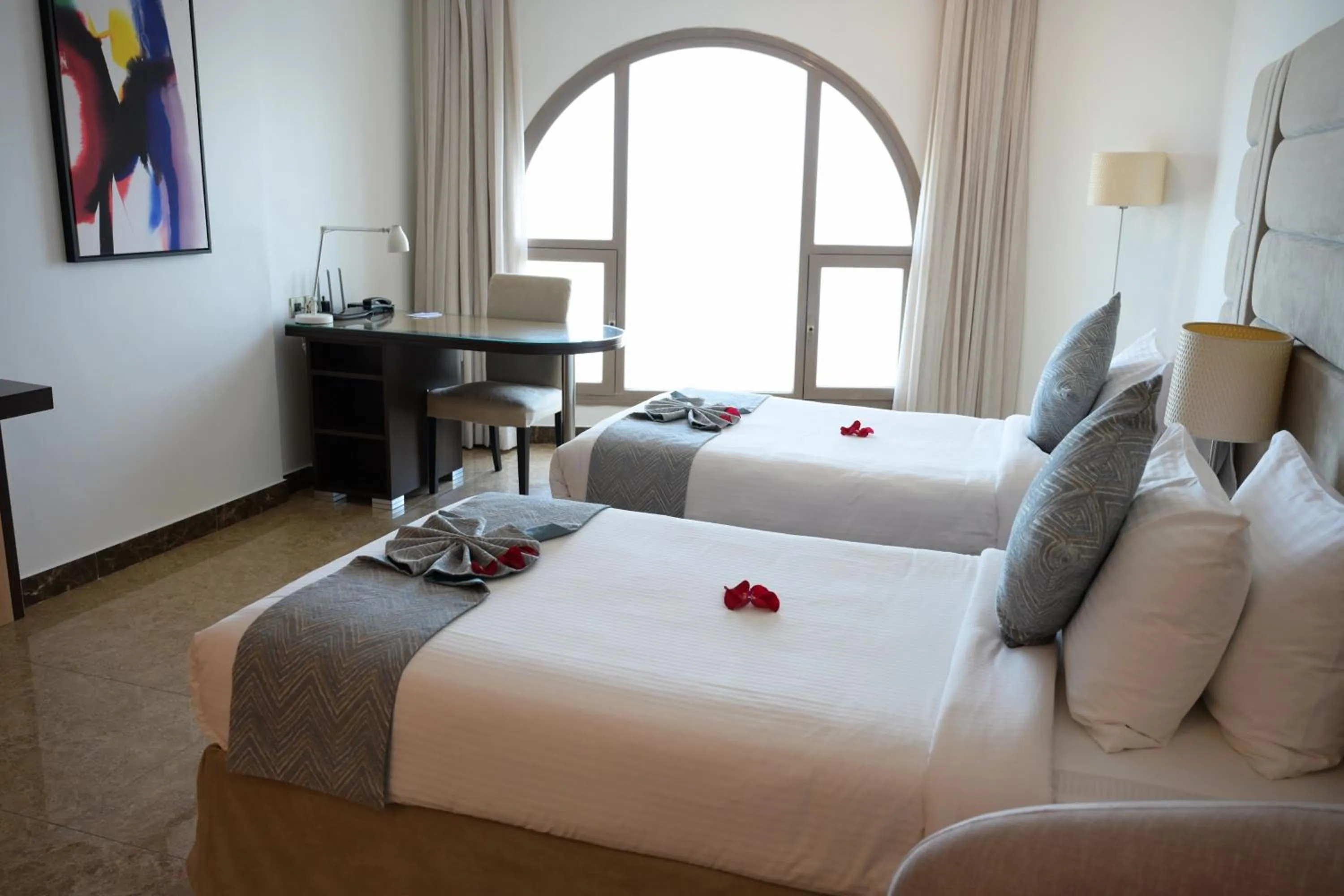 Bed in Best Western Plus Mahboula