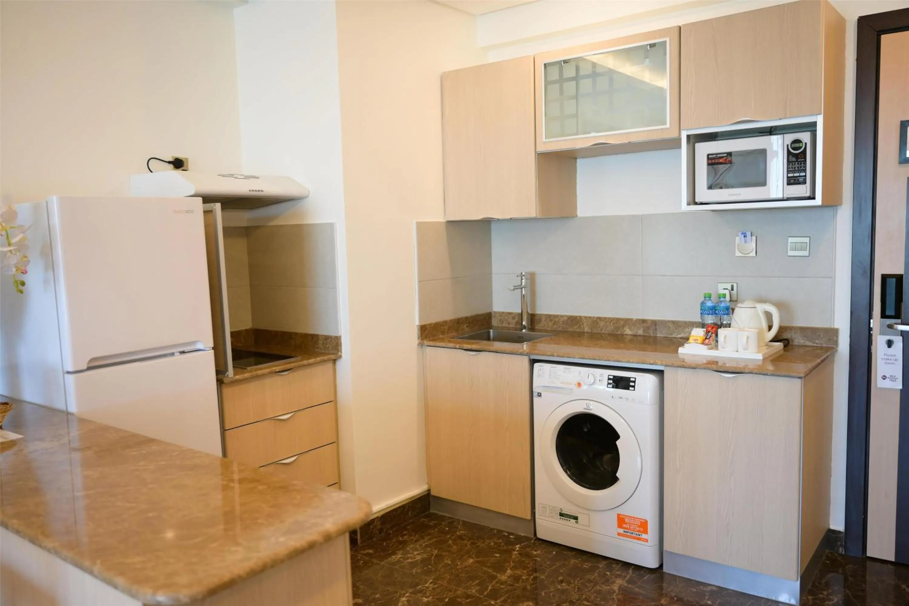 Kitchen or kitchenette in Best Western Plus Mahboula