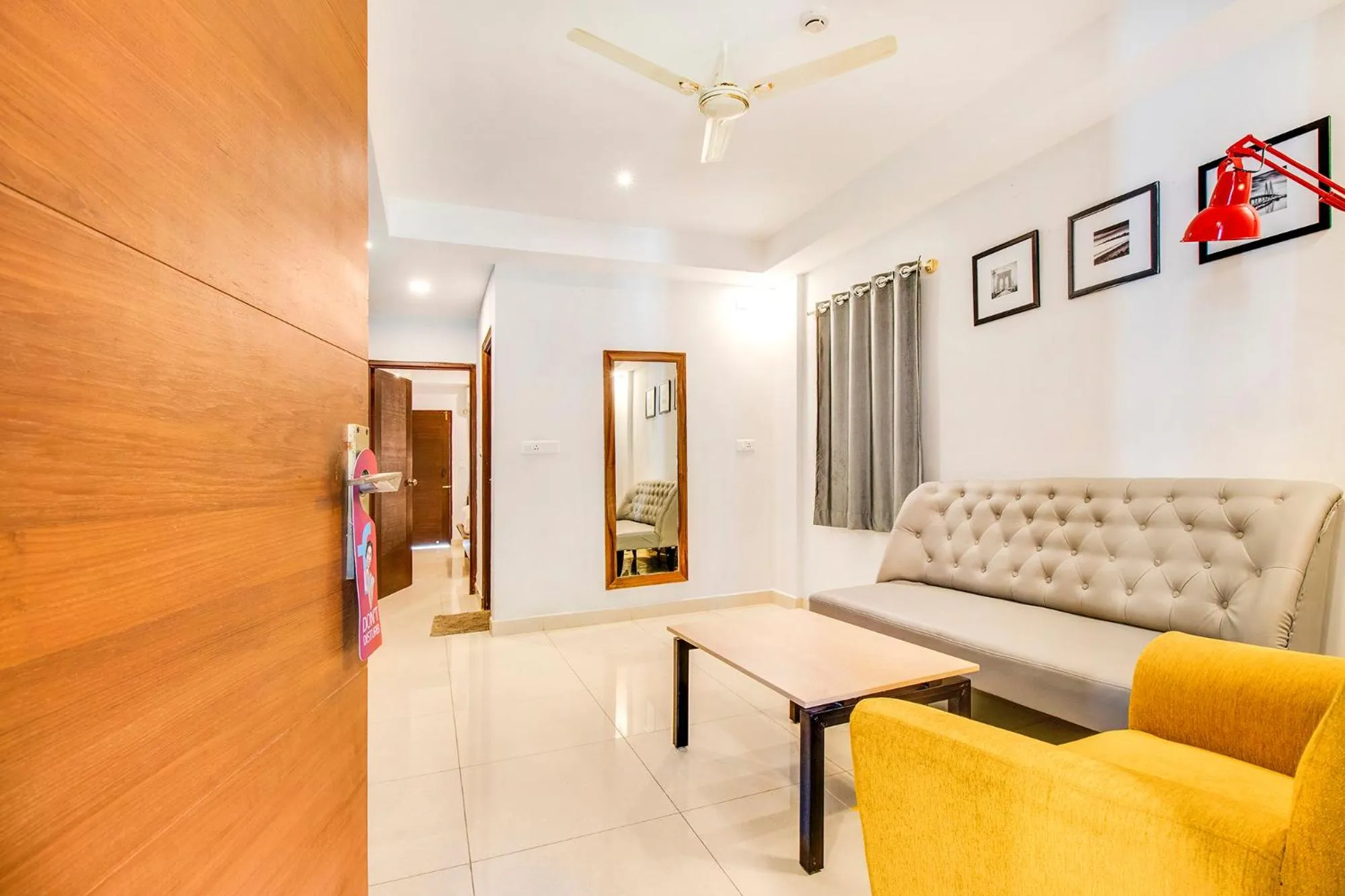 Living room in Hotel The Sun Suites - Yelahanka