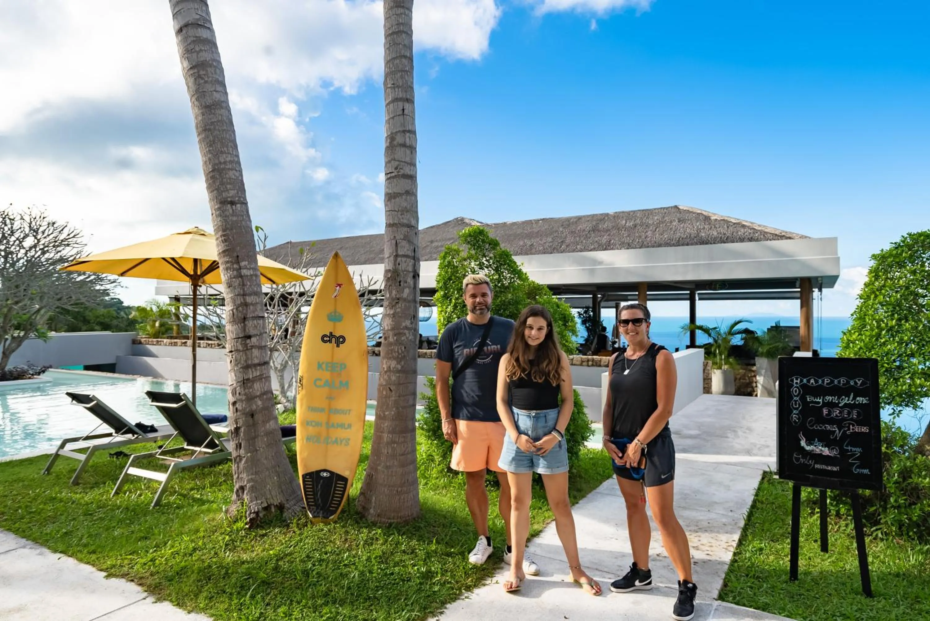 Restaurant/places to eat in Panorama Samui Residences