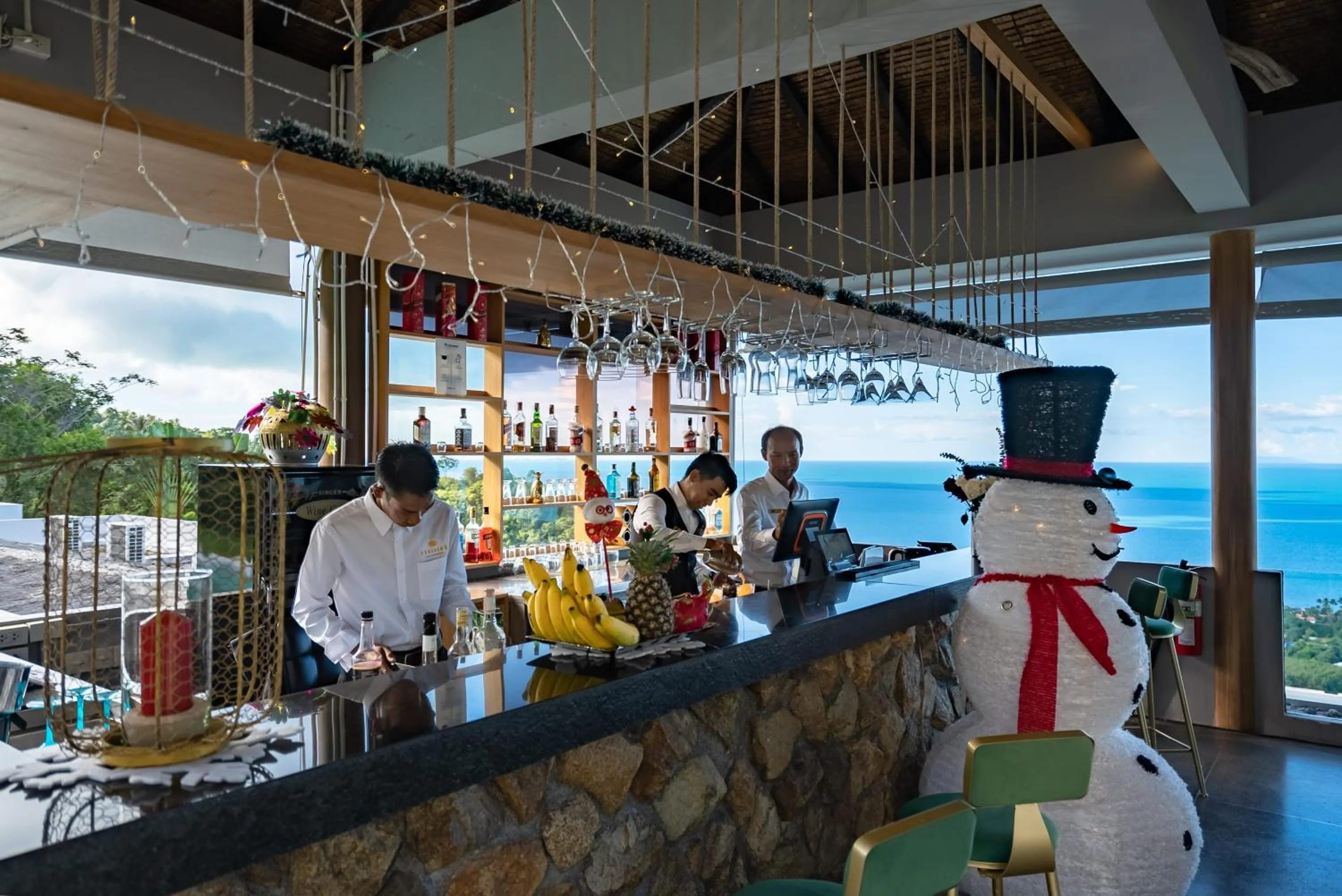Restaurant/places to eat in Panorama Samui Residences