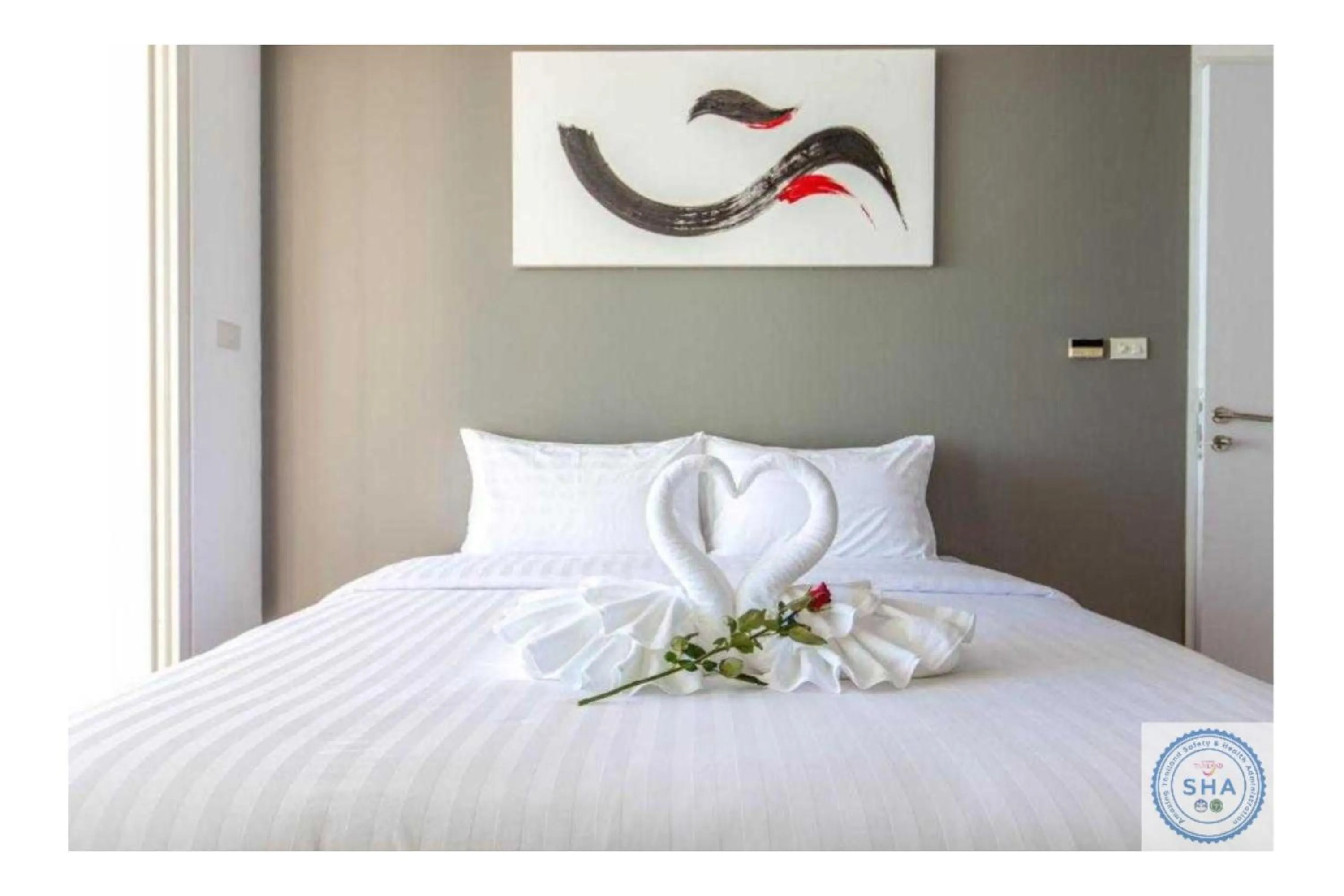 Bed in Panorama Samui Residences