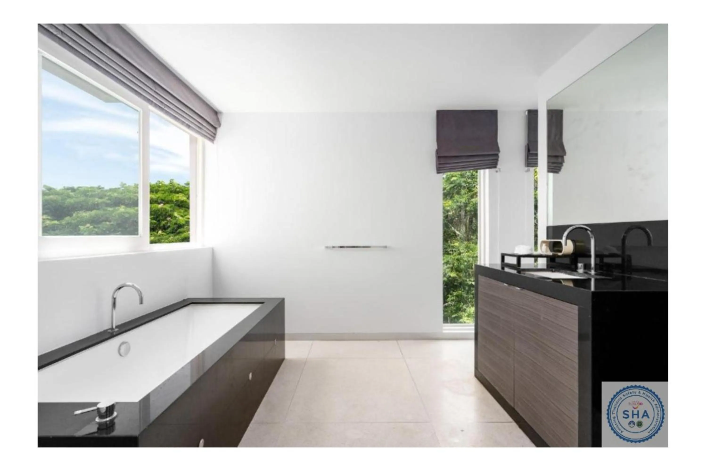 Bathroom in Panorama Samui Residences