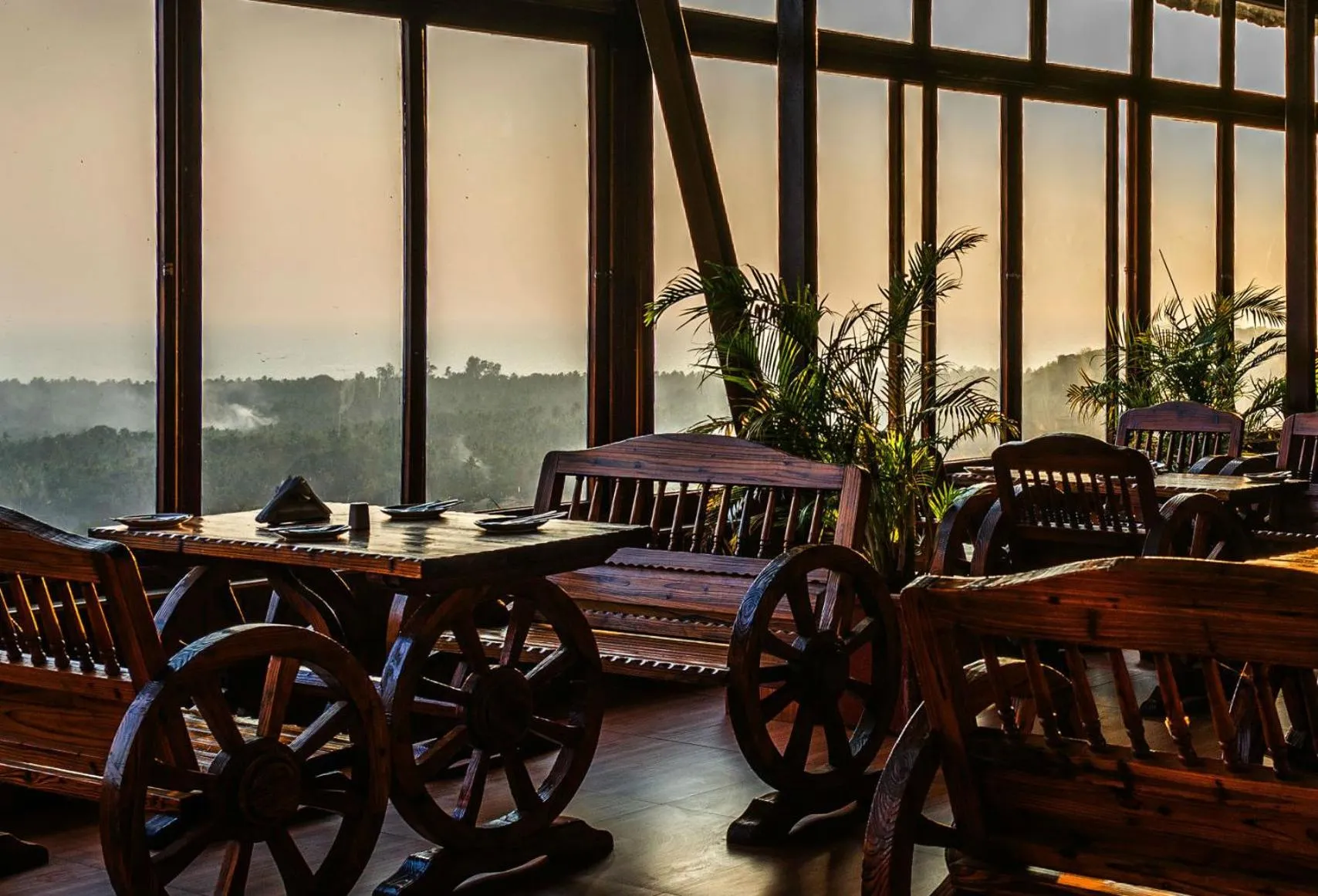 Lounge or bar in The Queeny