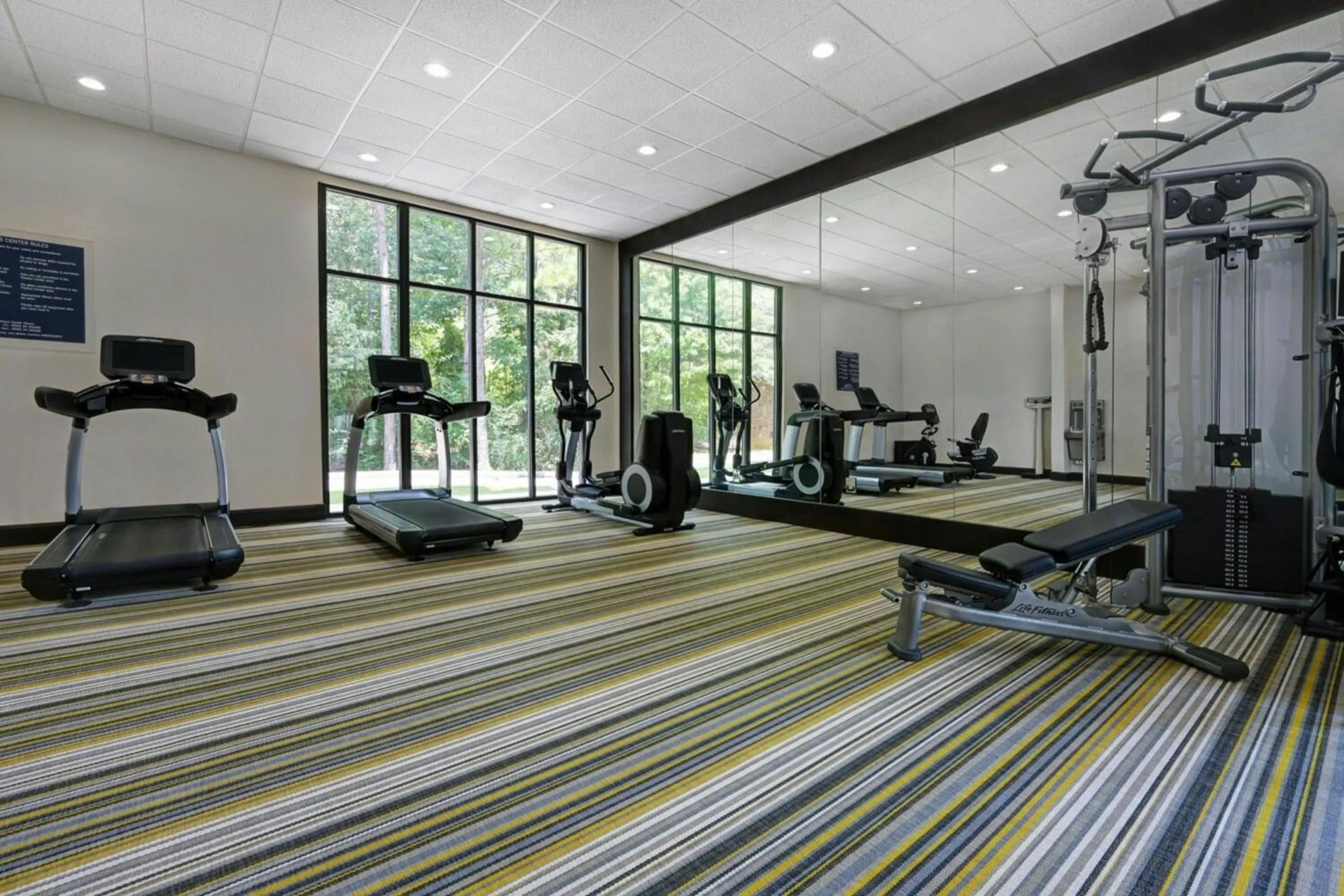 Fitness centre/facilities in Four Points by Sheraton Birmingham Homewood