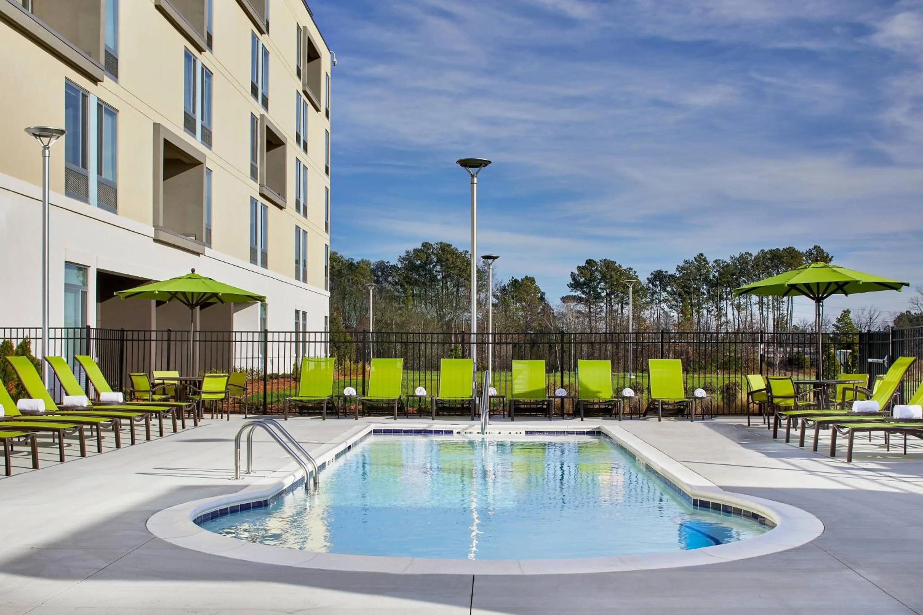 Swimming pool in SpringHill Suites by Marriott Charlotte at Carowinds