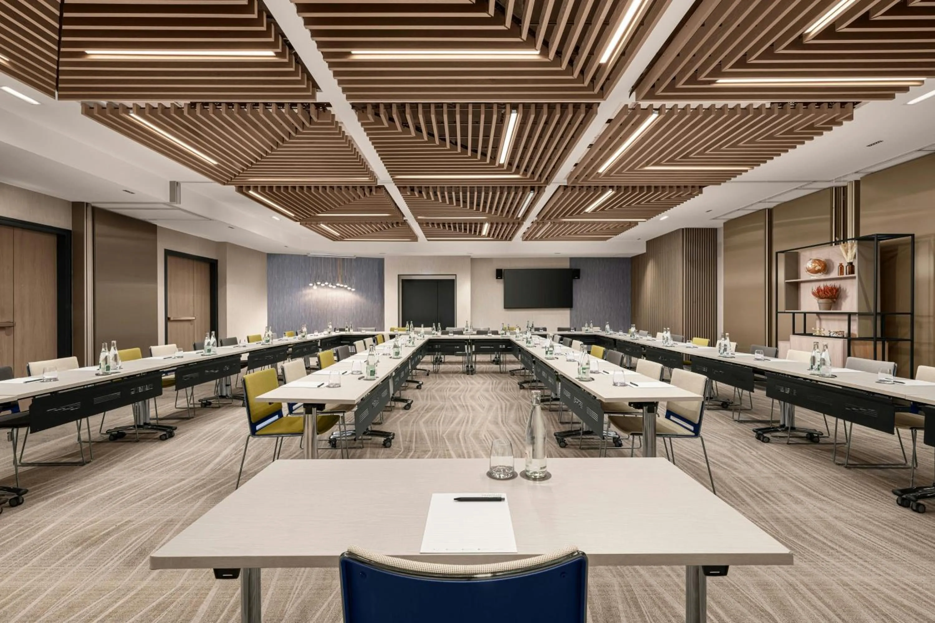 Meeting/conference room in Courtyard by Marriott Paris Porte de Versailles