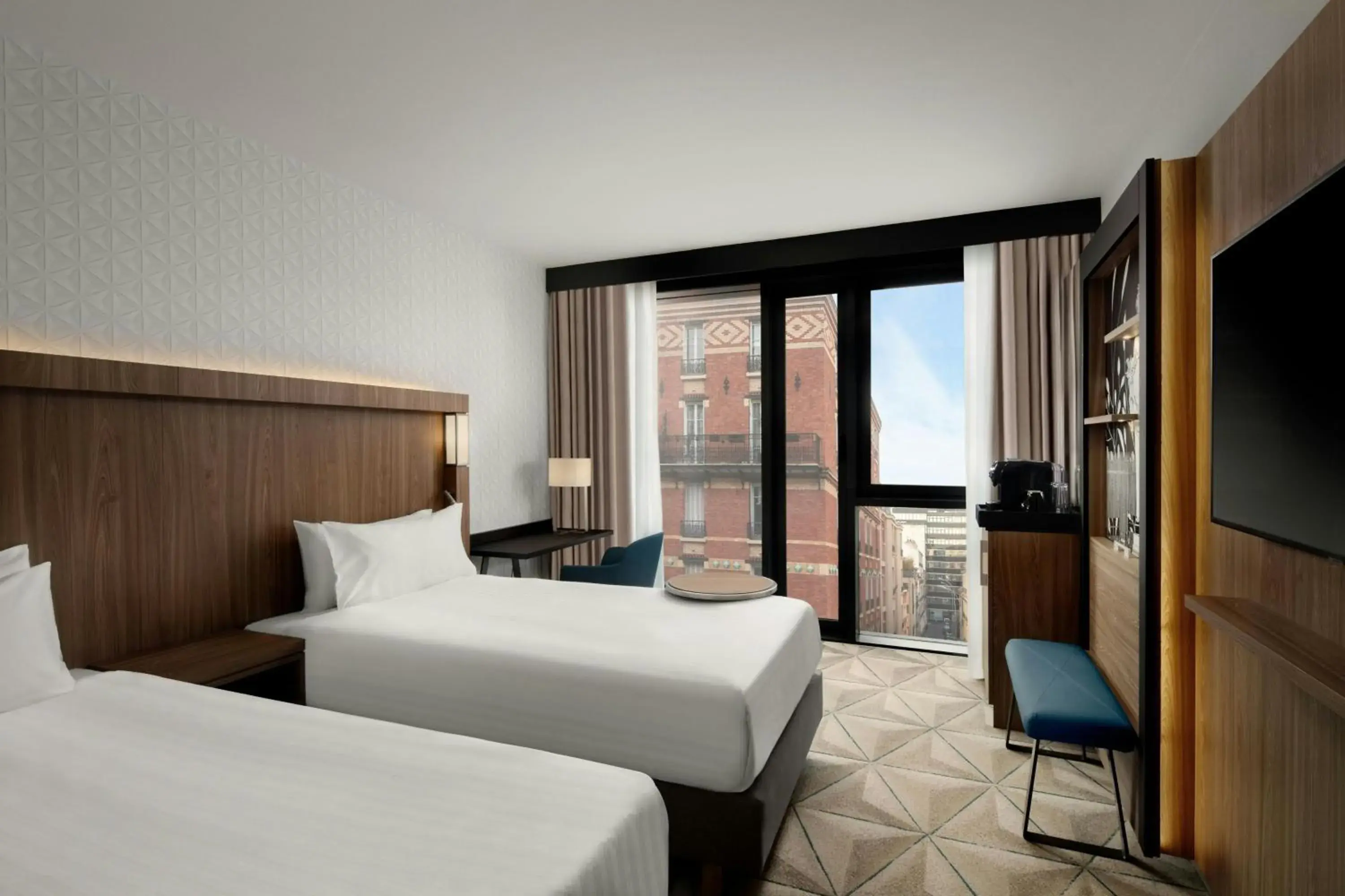 Premium Twin Room in Courtyard by Marriott Paris Porte de Versailles Premium Twin Room in Courtyard by Marriott Paris Porte de Versailles