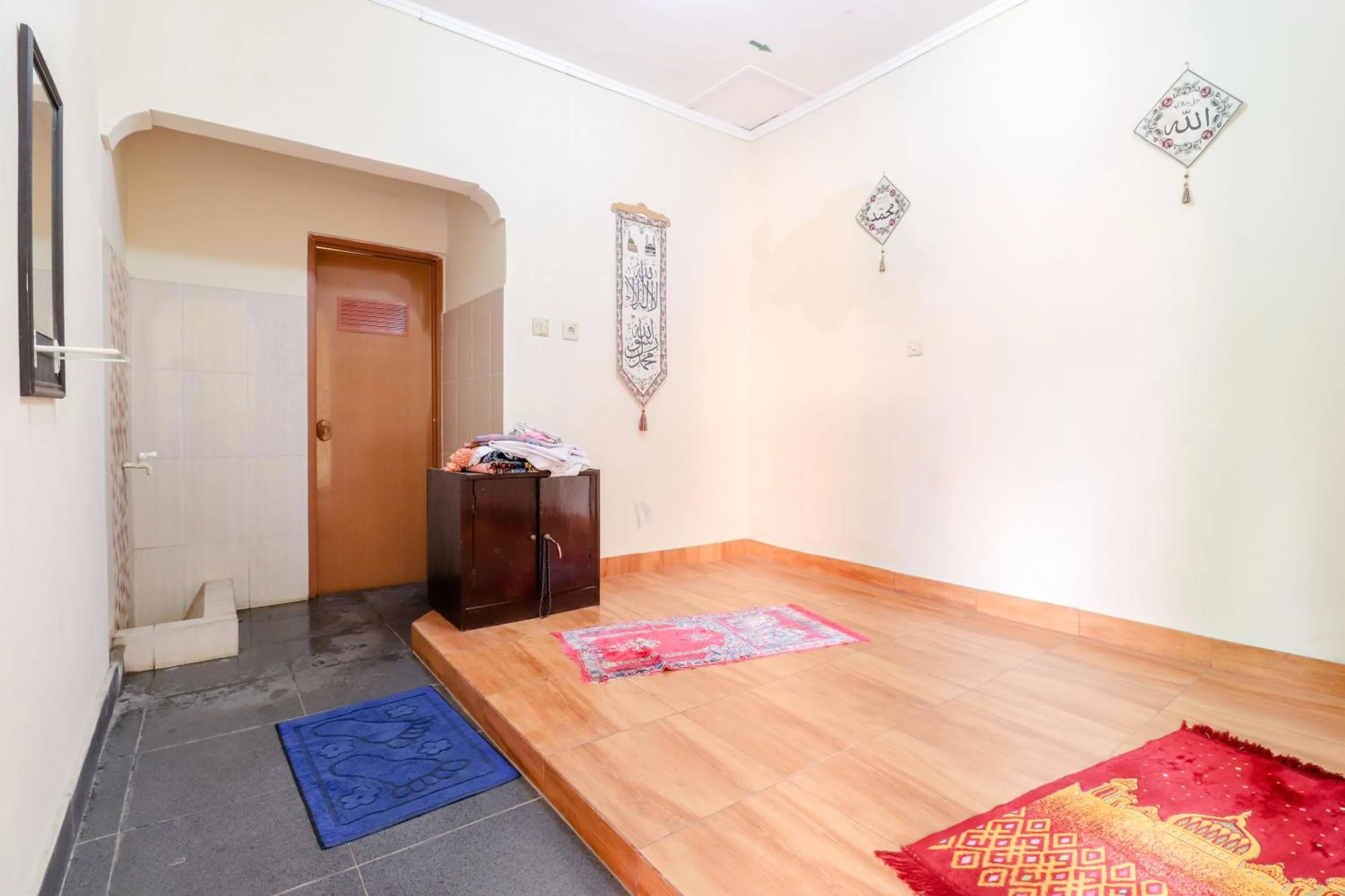 Decorative detail, Bed in Cempaka Hotel