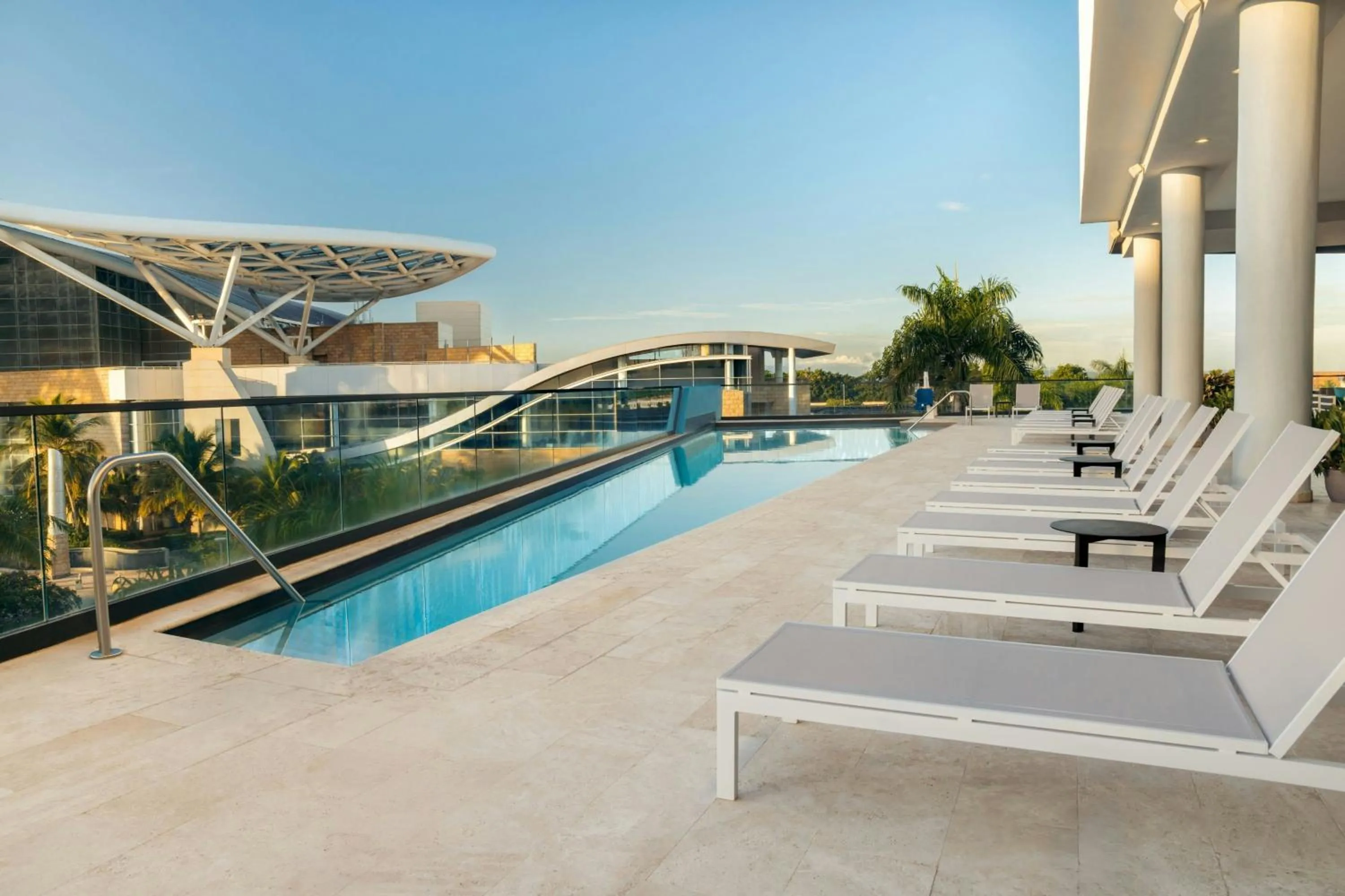 Swimming pool in Aloft San Juan