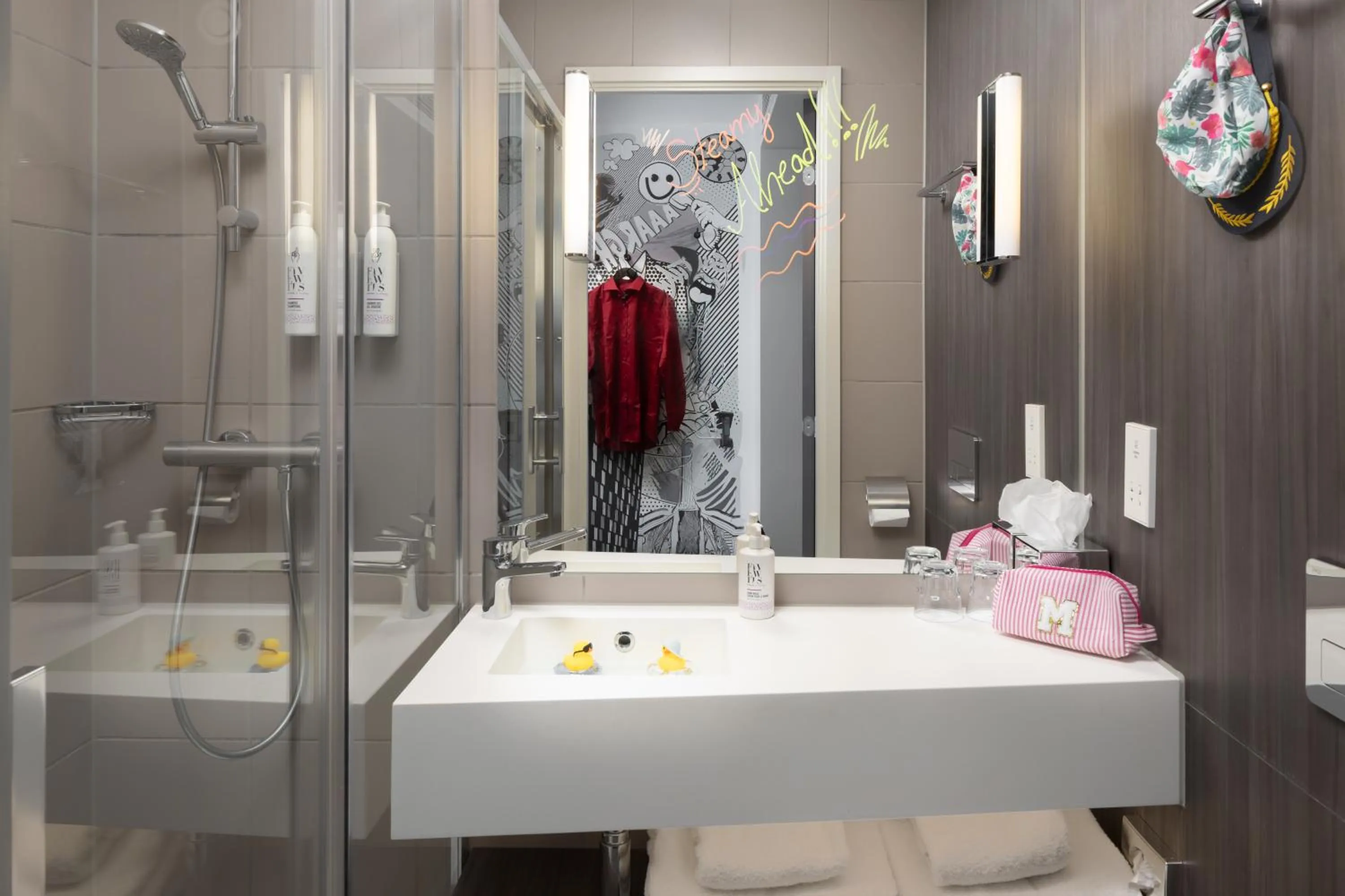 Bathroom in Moxy Southampton