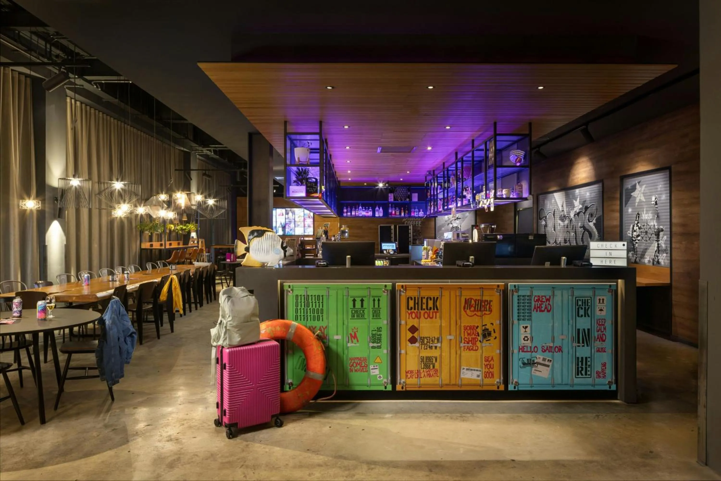 Lobby or reception in Moxy Southampton