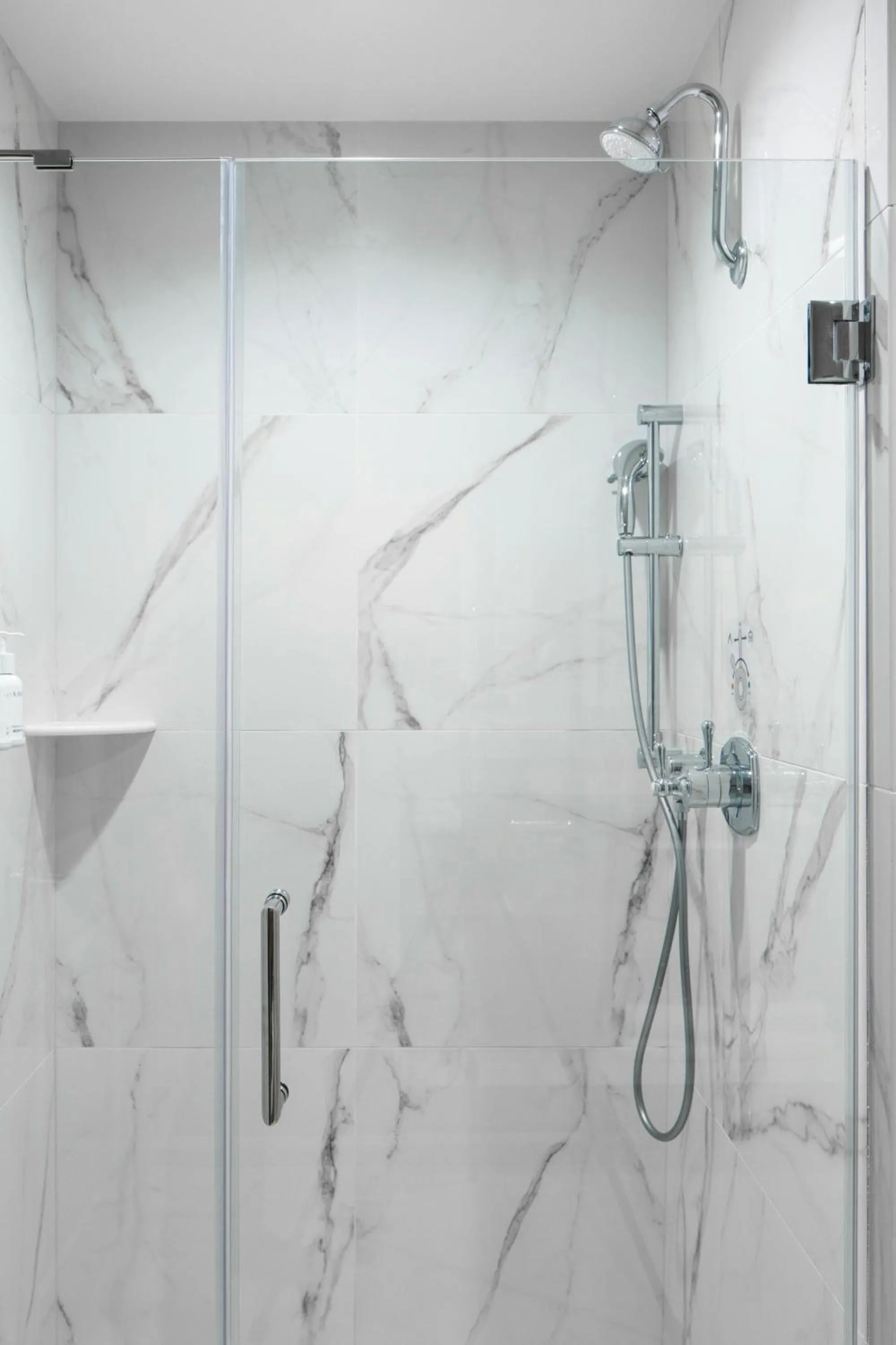 Bathroom in The Karol Hotel, St. Petersburg Clearwater, a Tribute Portfolio Hotel