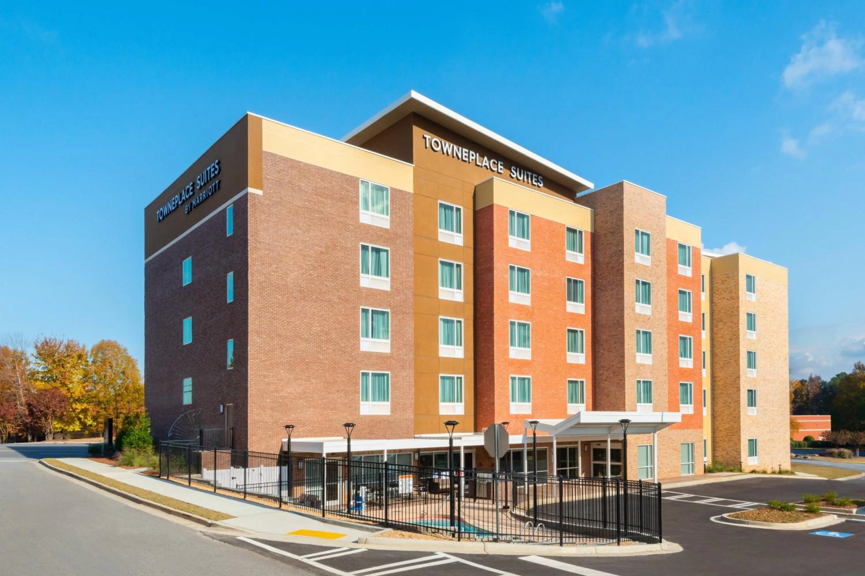 Property building in TownePlace Suites Atlanta Lawrenceville