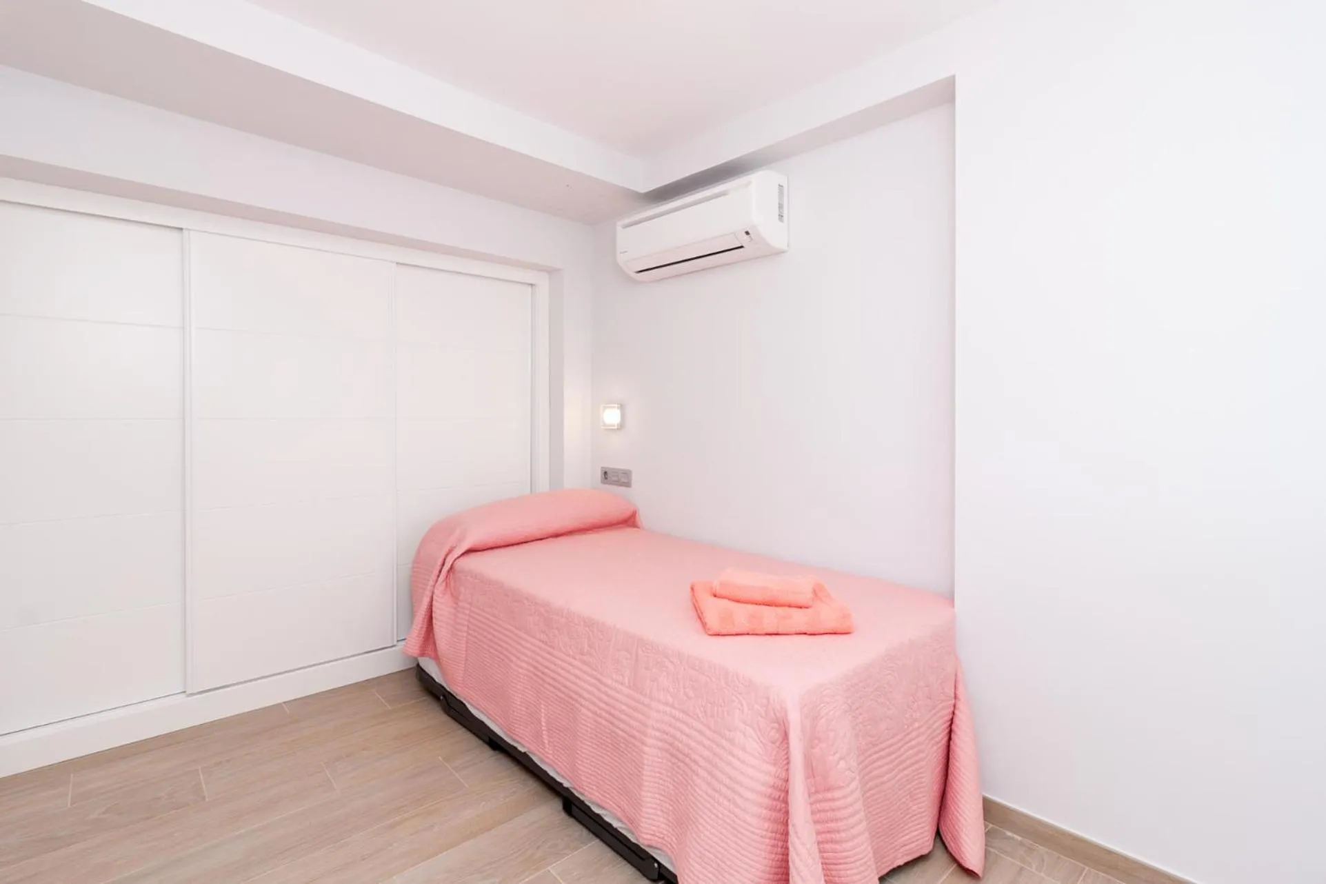 Bedroom, Bed in Dúplex Terrace Almuñécar