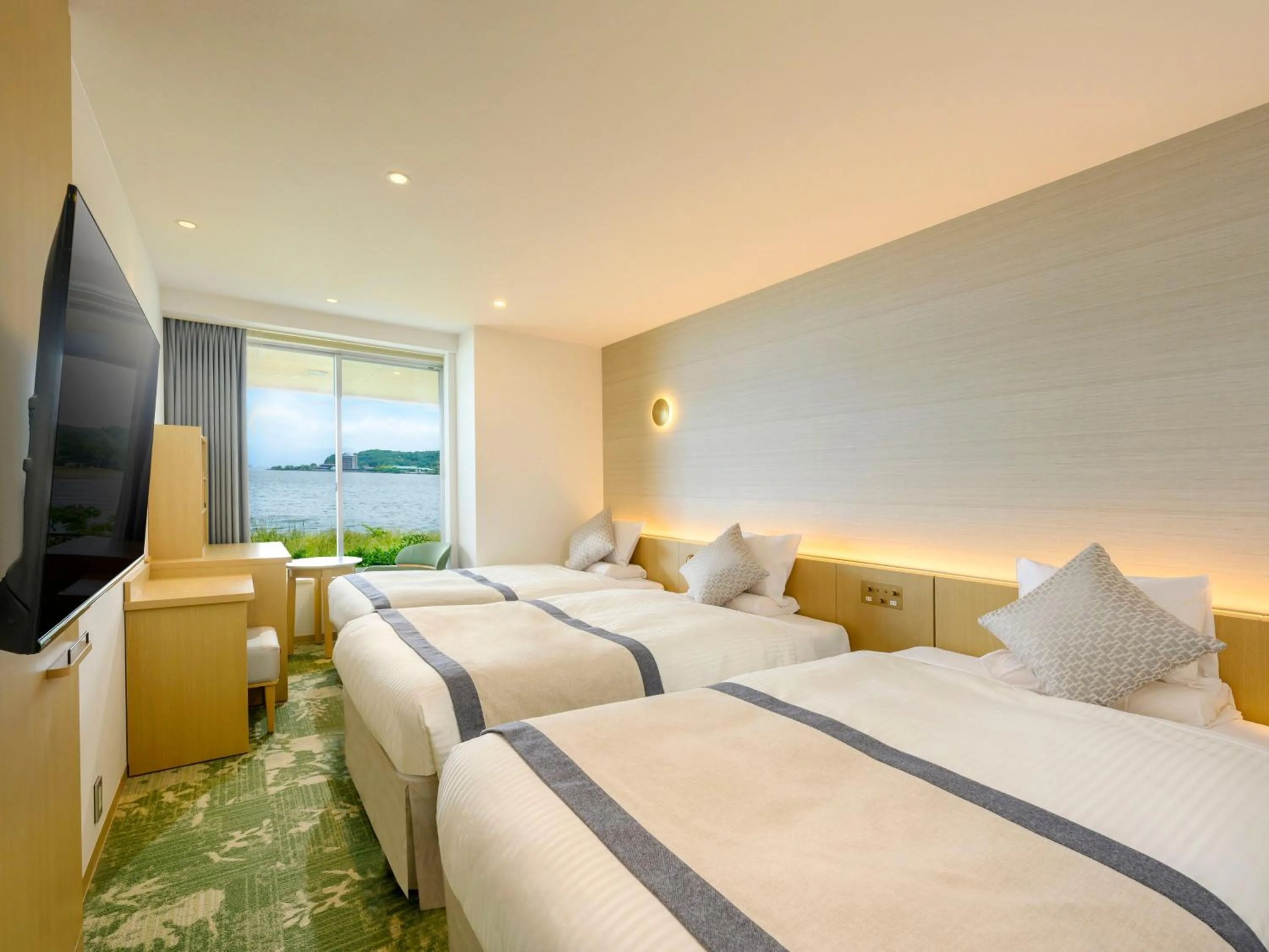 Photo of the whole room, Bed in KAMENOI HOTEL Hikone