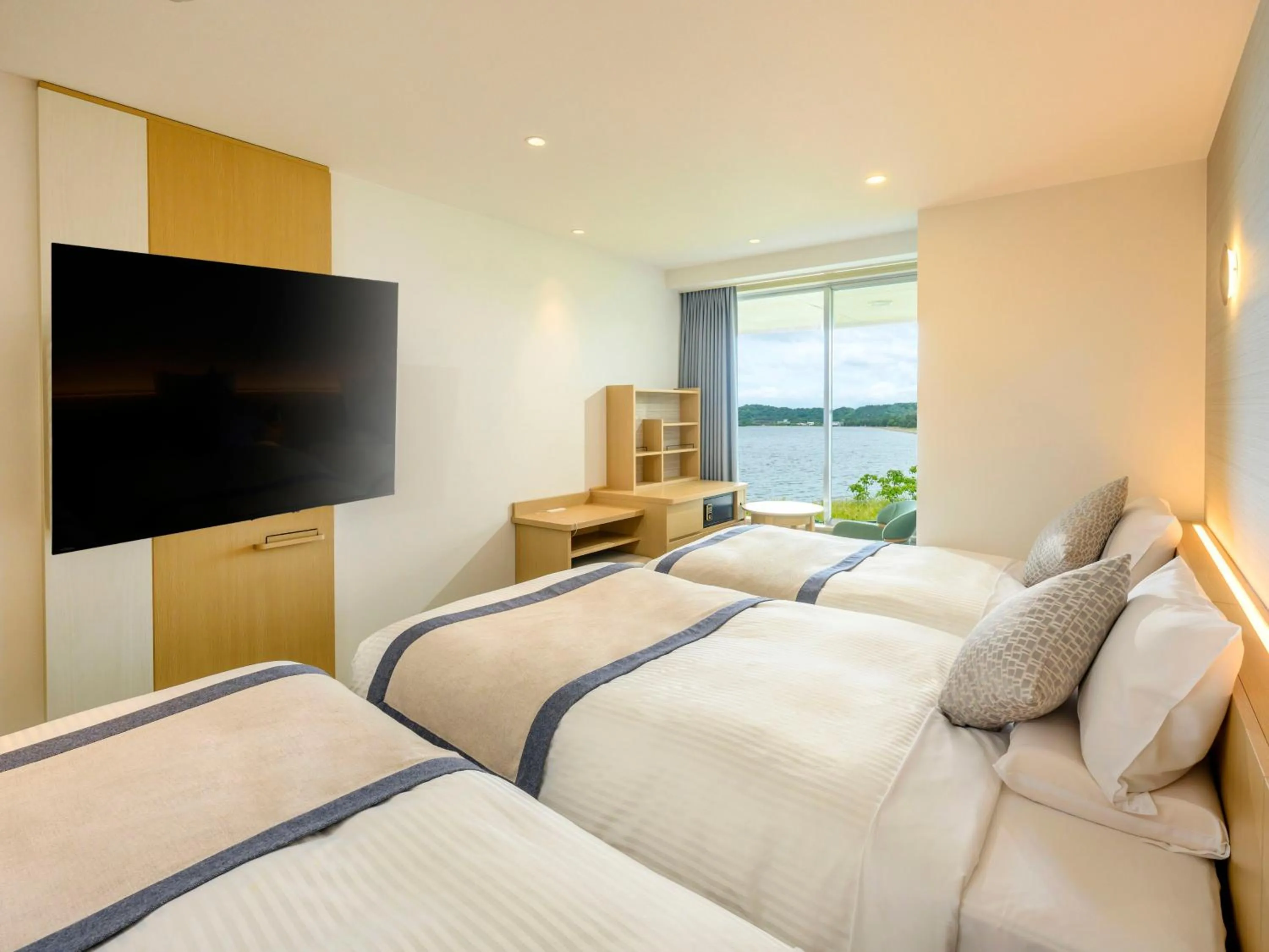 Photo of the whole room, Bed in KAMENOI HOTEL Hikone