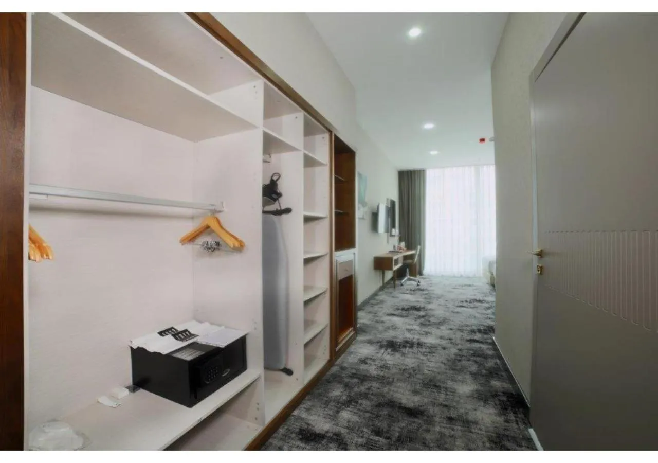 Bedroom in Tryp by Wyndham Istanbul Topkapi