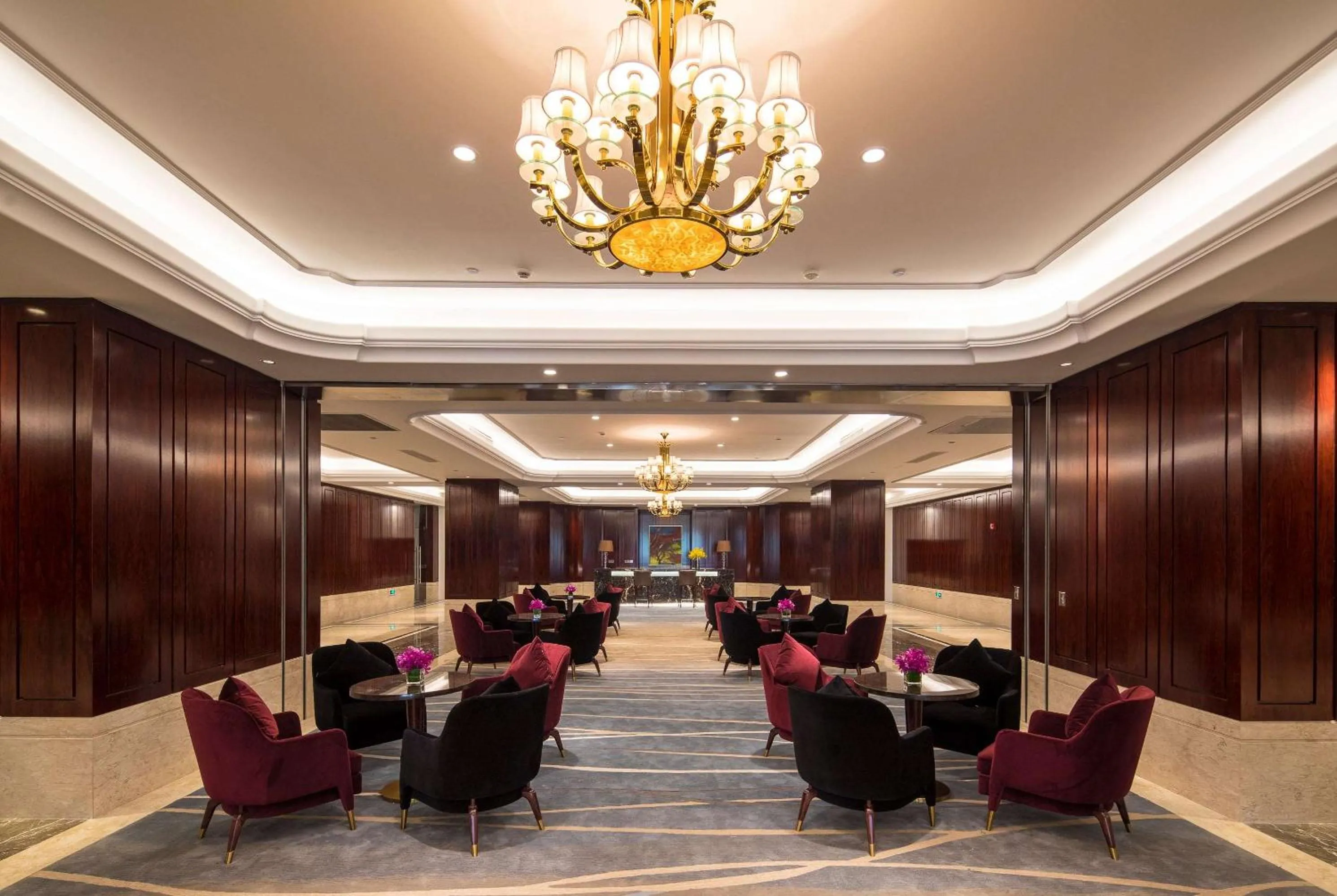 Lobby or reception in Wyndham Zhuji West